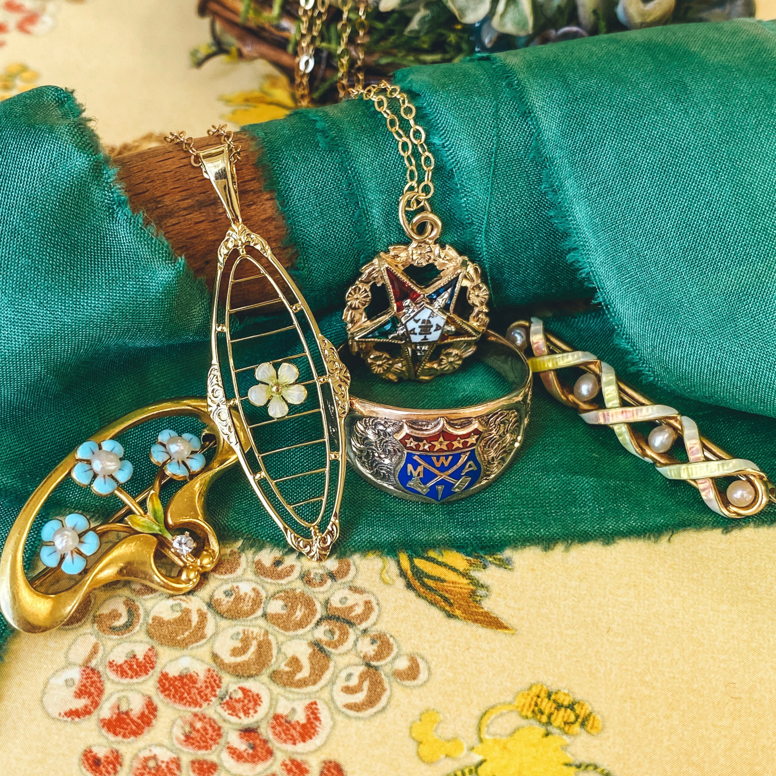 Vintage Enamel Jewelry MJV