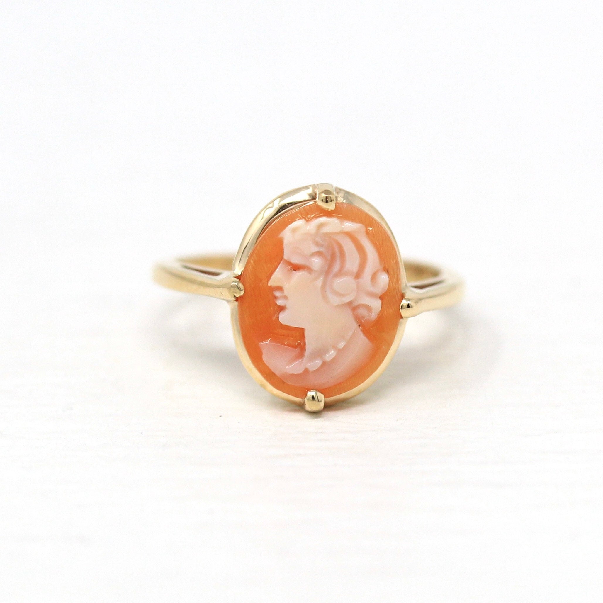 Vintage outlet 10KT Yellow Gold Cameo Ring