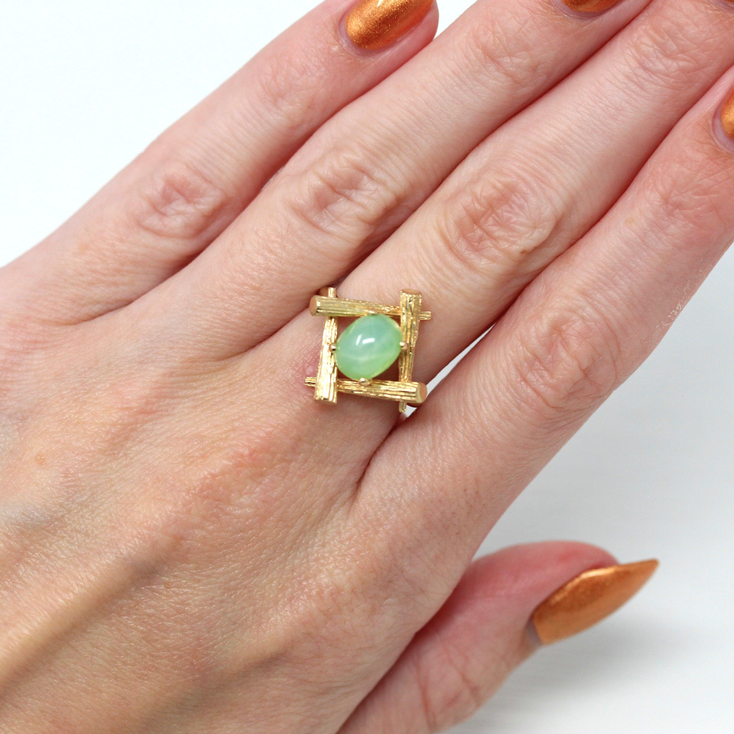 Sale Created Green Star Sapphire Ring Retro 14K Yellow Gold 2.71 ct Stone Vintage Circa 1960s Era Size 5 3 4 Branch Setting Jewelry