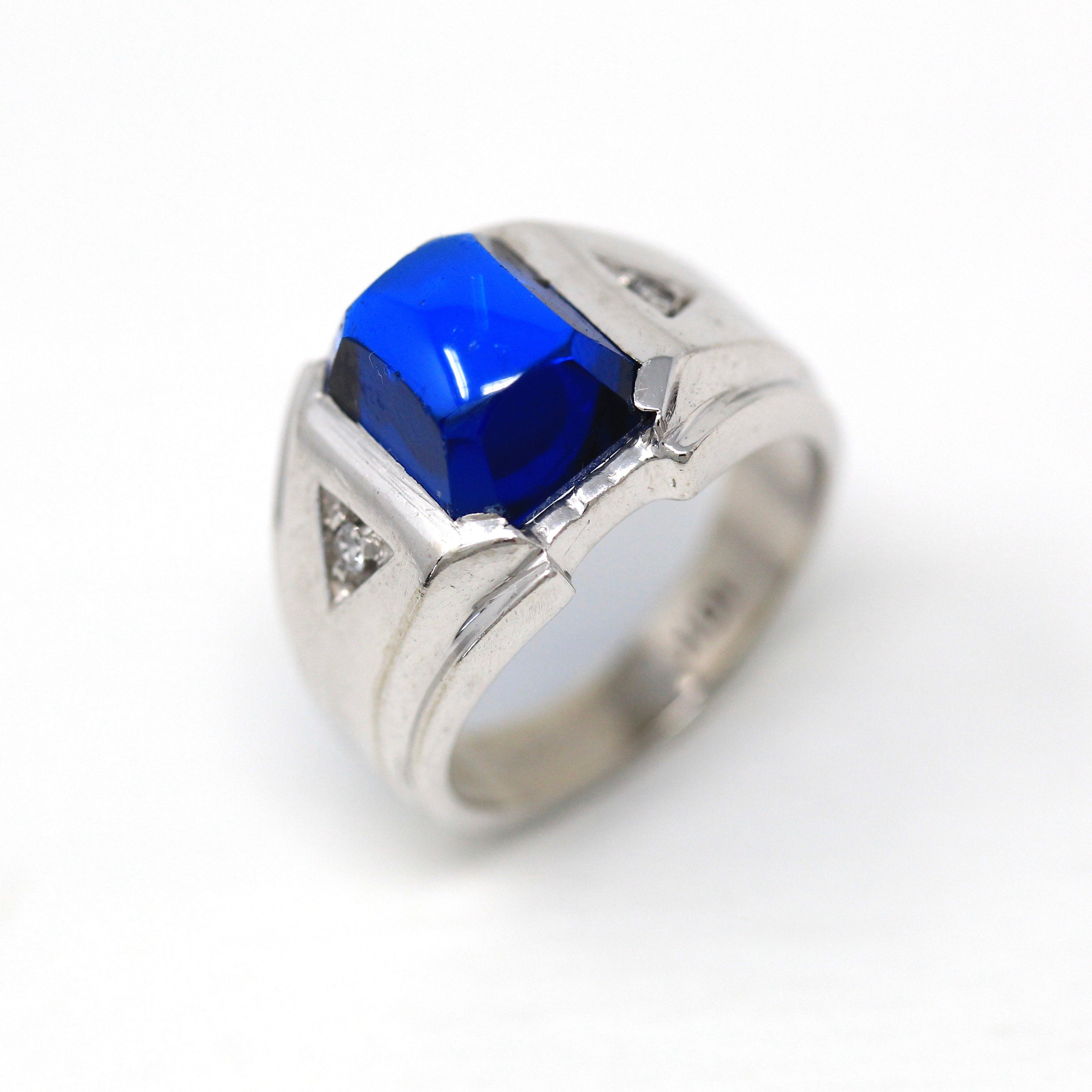 Created Spinel Ring - Retro 10k White Gold Sugarloaf Cut Cobalt Blue Stone - Vintage Circa 1960s Era Size 5 1/4 Statement Fine 60s Jewelry