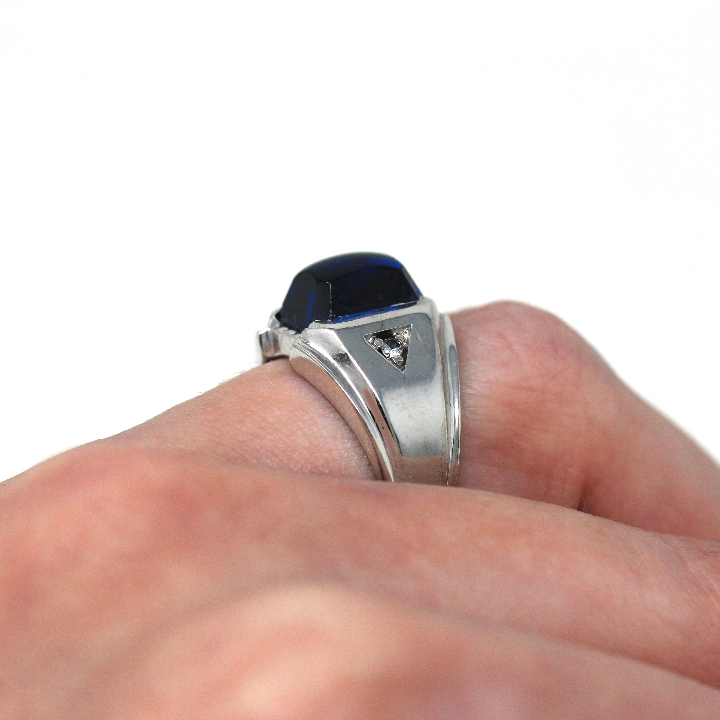 Created Spinel Ring - Retro 10k White Gold Sugarloaf Cut Cobalt Blue Stone - Vintage Circa 1960s Era Size 5 1/4 Statement Fine 60s Jewelry