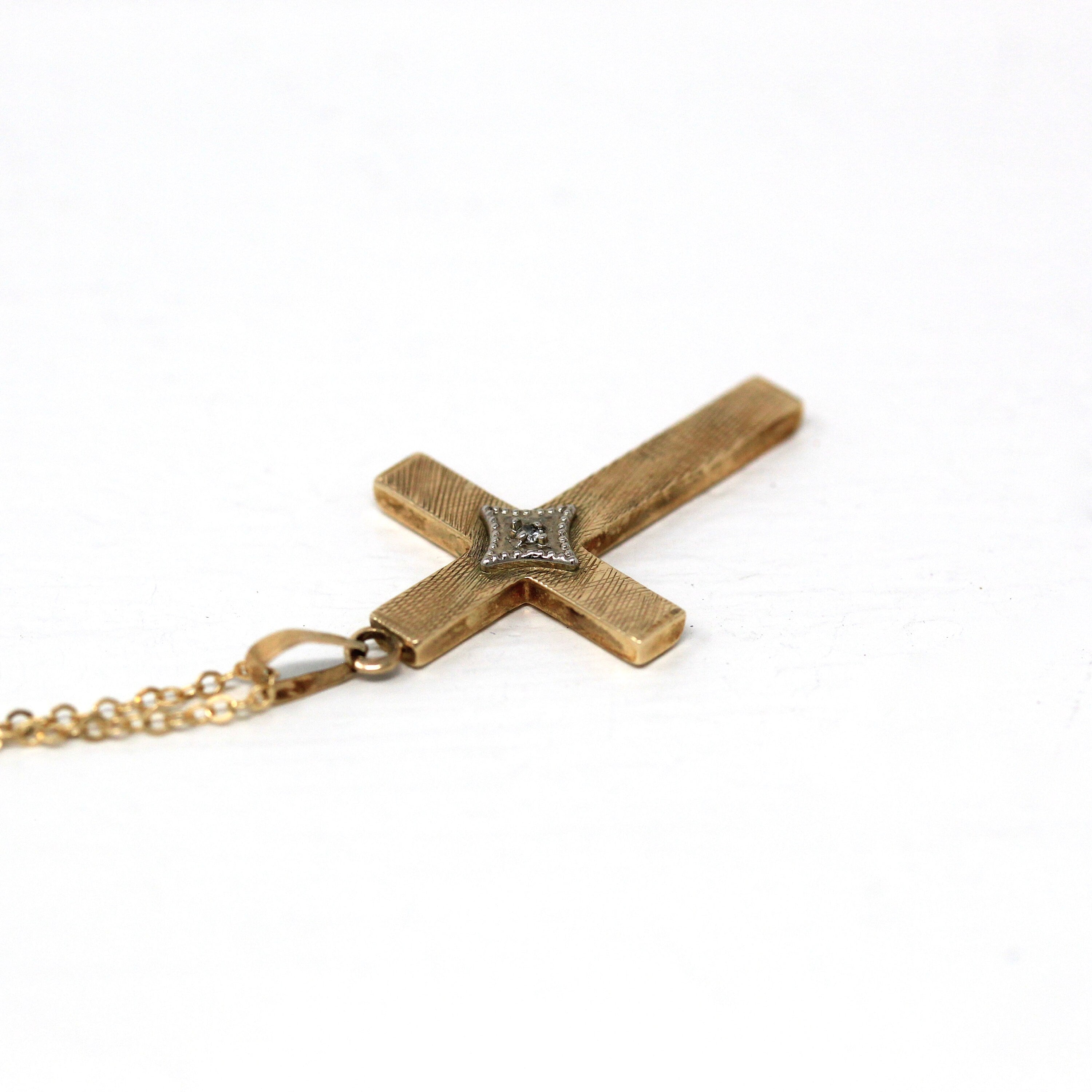 Vintage Gold Cross hotsell 10K Stamped Excellent