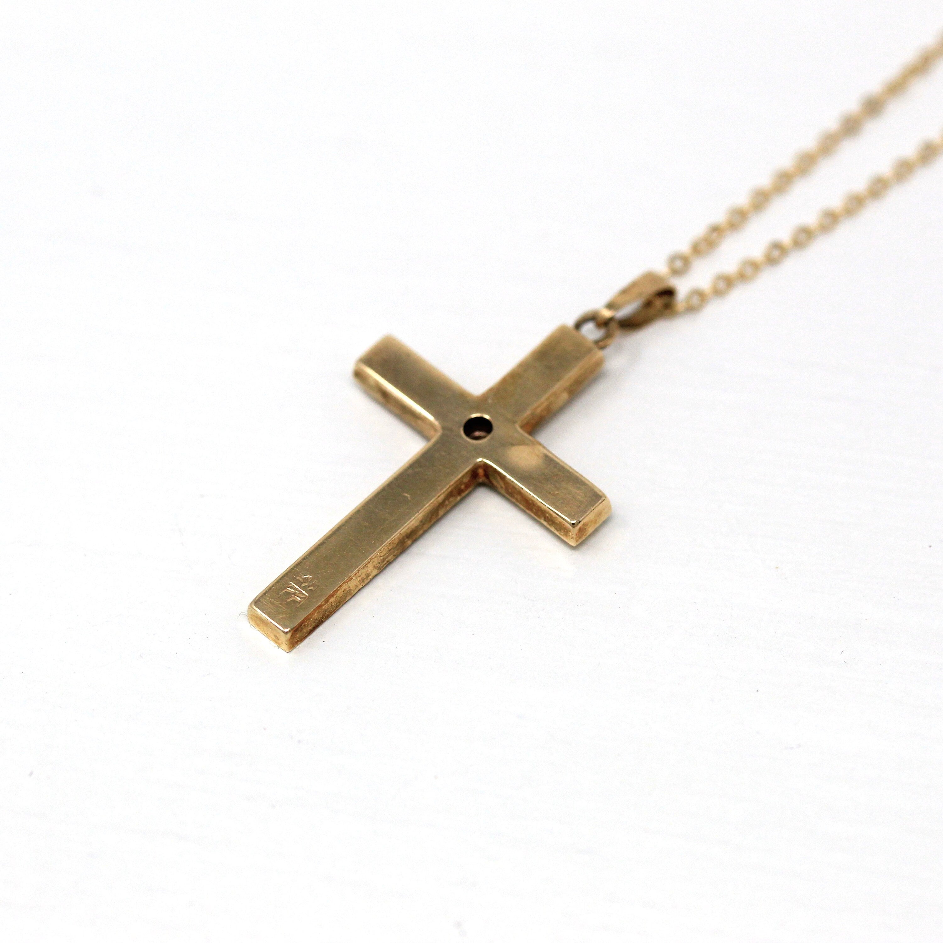 14k purchases yellow gold vintage cross pendant