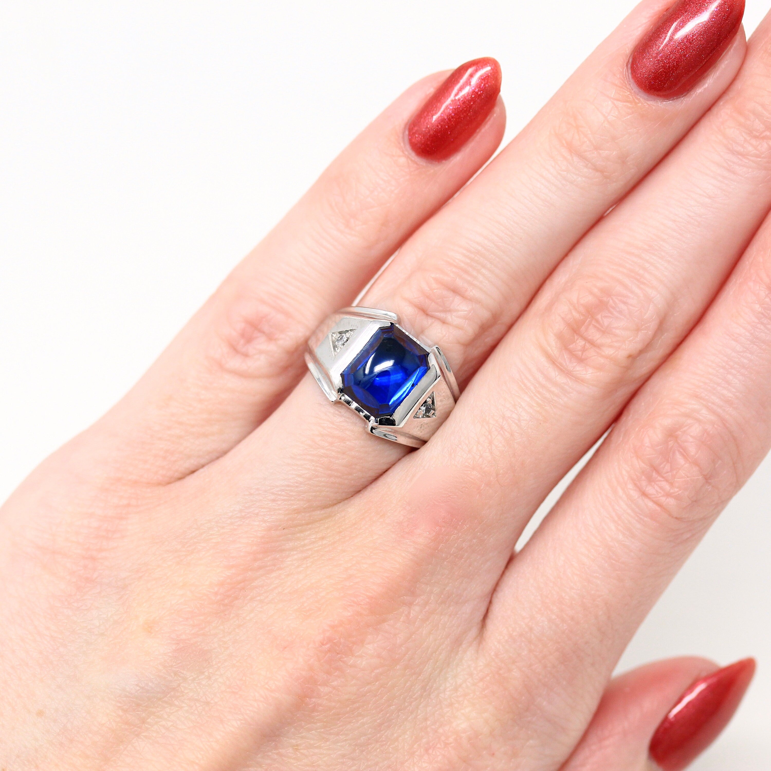 Created Spinel Ring - Retro 10k White Gold Sugarloaf Cut Cobalt Blue Stone - Vintage Circa 1960s Era Size 5 1/4 Statement Fine 60s Jewelry