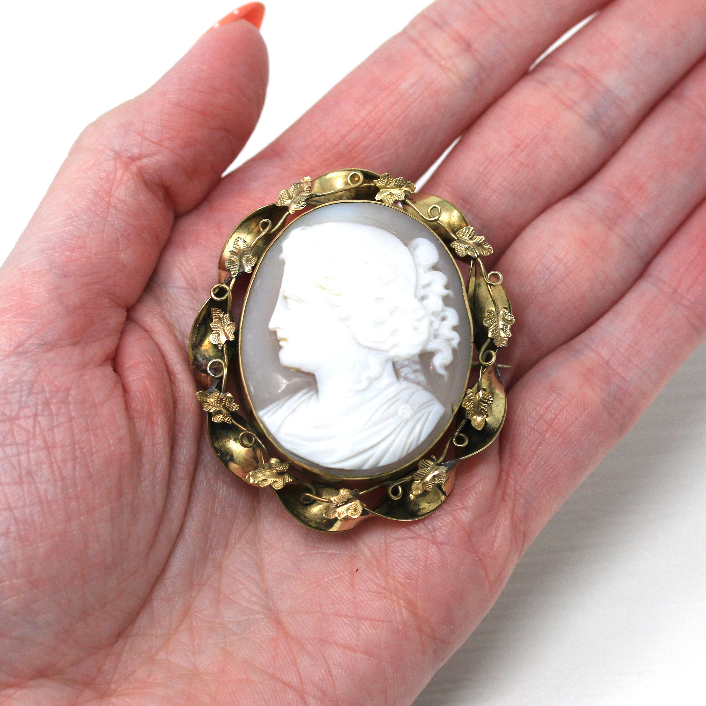 Vintage purchases Victorian Cameo Necklace