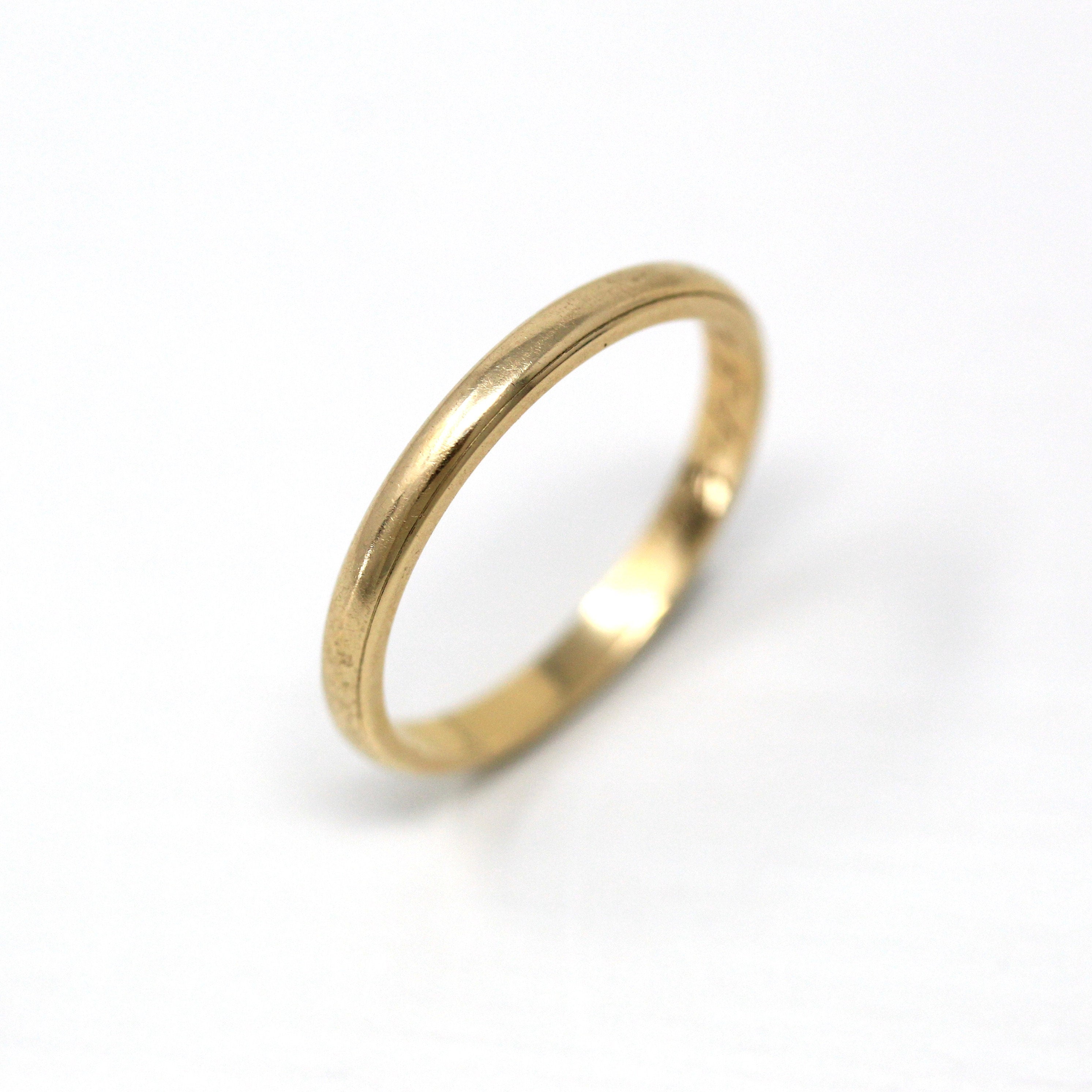 Dated 1943 Band - Vintage Retro 14k Yellow Gold Engraved Polished Ring - Circa 1940s Era Size 6.25 Wedding Unisex Fine 2 mm 40s Jewelry