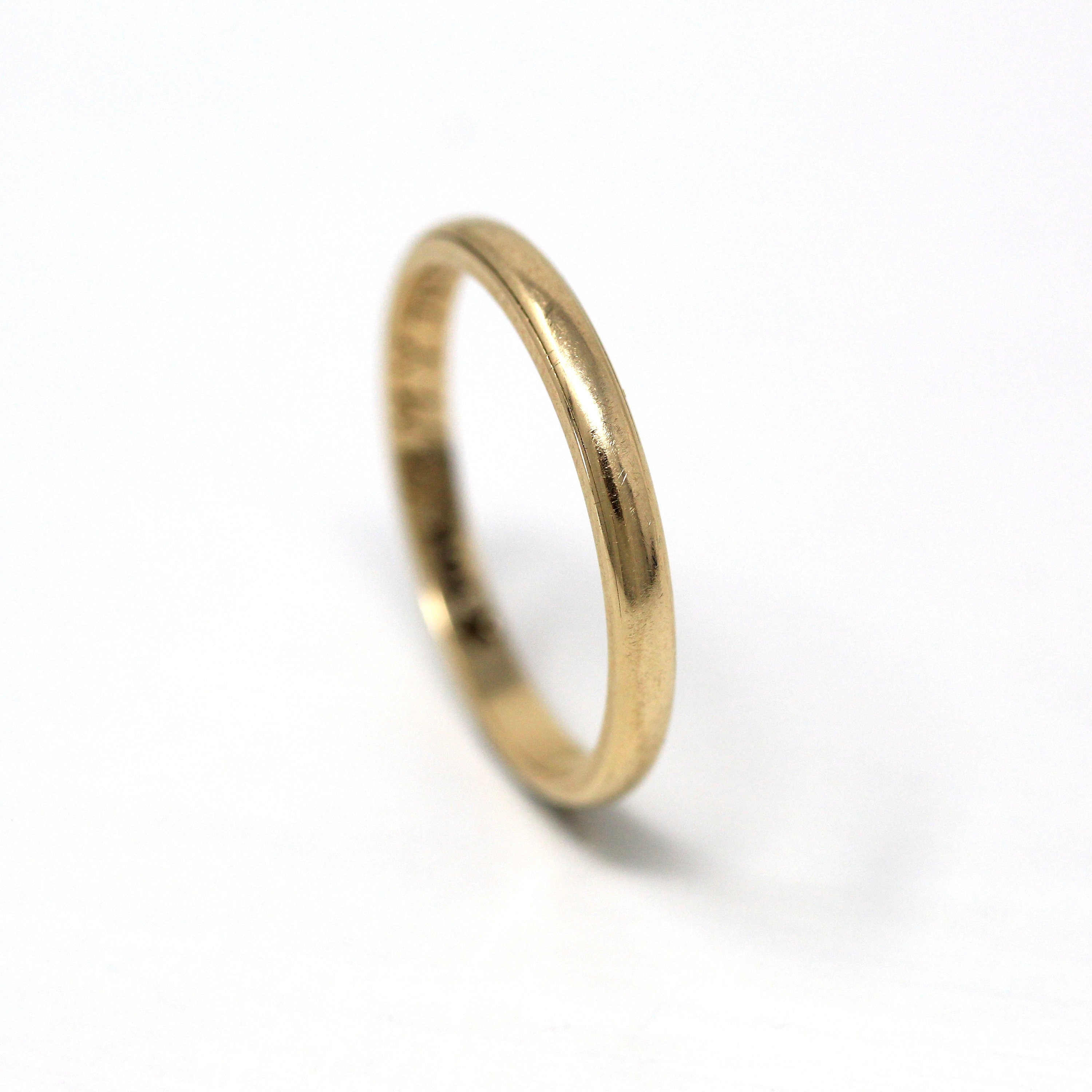 Dated 1943 Band - Vintage Retro 14k Yellow Gold Engraved Polished Ring - Circa 1940s Era Size 6.25 Wedding Unisex Fine 2 mm 40s Jewelry