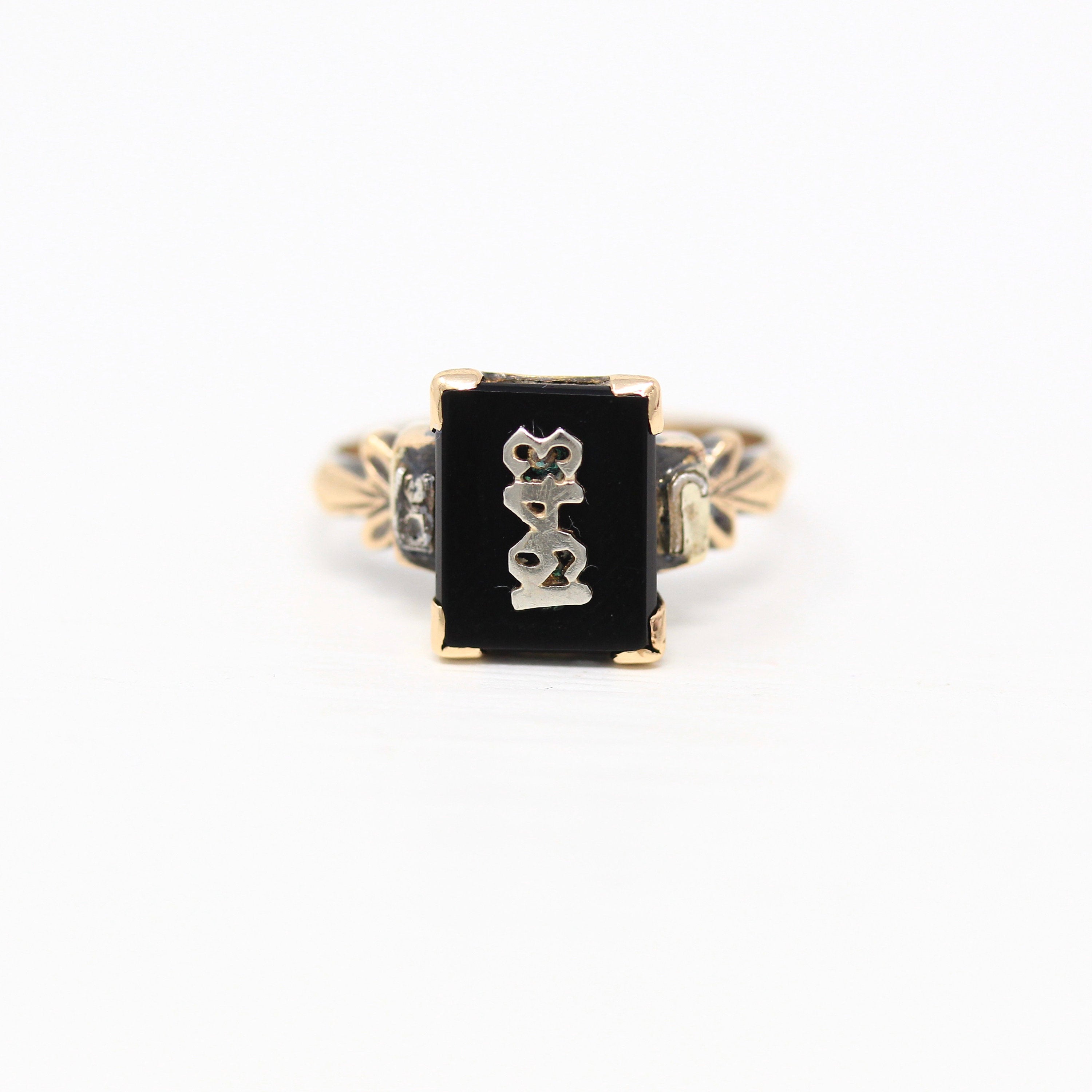 Dated 1943 Ring - Vintage 14k Yellow Gold Retro Black Onyx Gemstone - Size 5 1/2 Letters J R Signet Style Gem 1940s Era Fine Jewelry