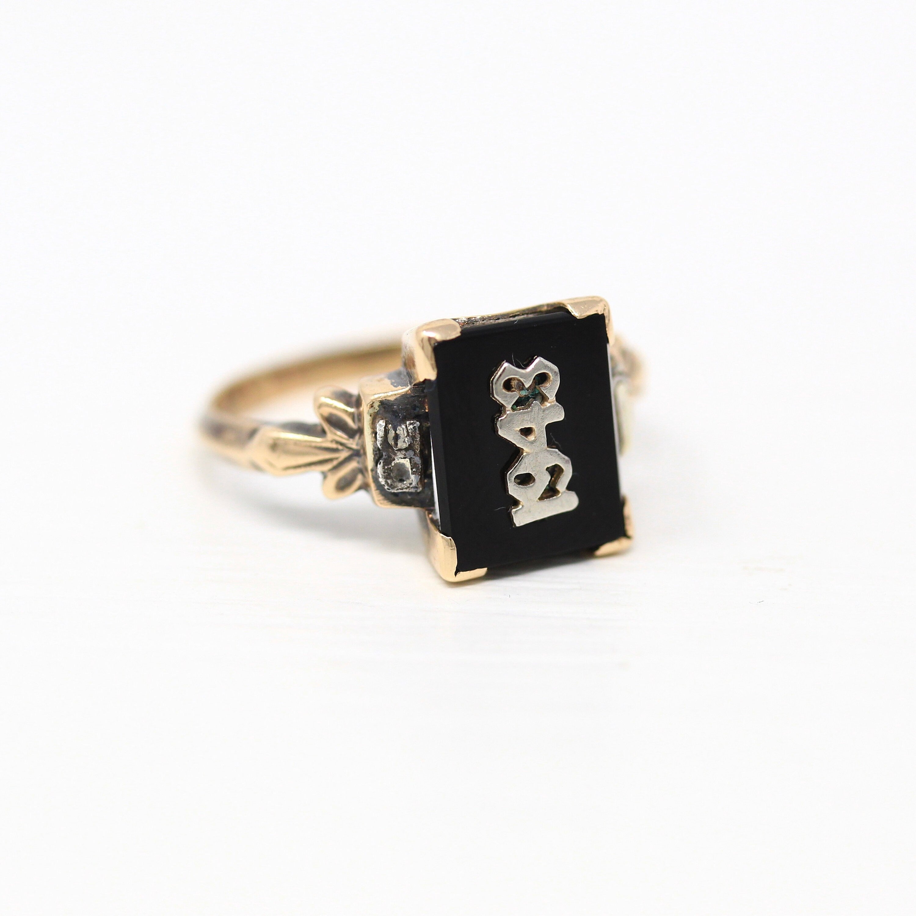 Dated 1943 Ring - Vintage 14k Yellow Gold Retro Black Onyx Gemstone - Size 5 1/2 Letters J R Signet Style Gem 1940s Era Fine Jewelry