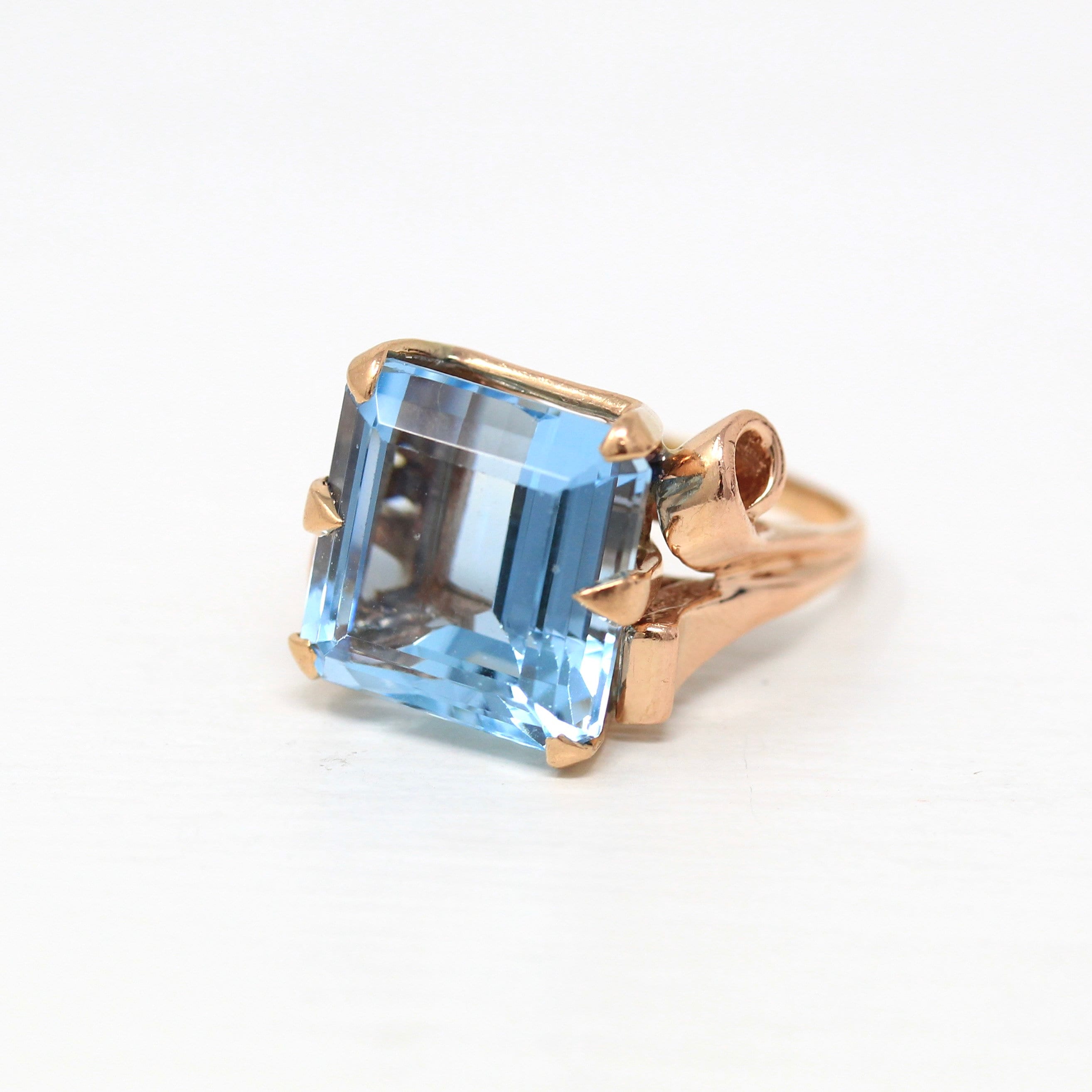 Sale - Vintage Aquamarine Ring - 1940s Retro 14k Rose Gold Square Cut 15.68 CT Blue Gem - Mid Century Size 8 1/4 Ribbon Cocktail 40s Jewelry