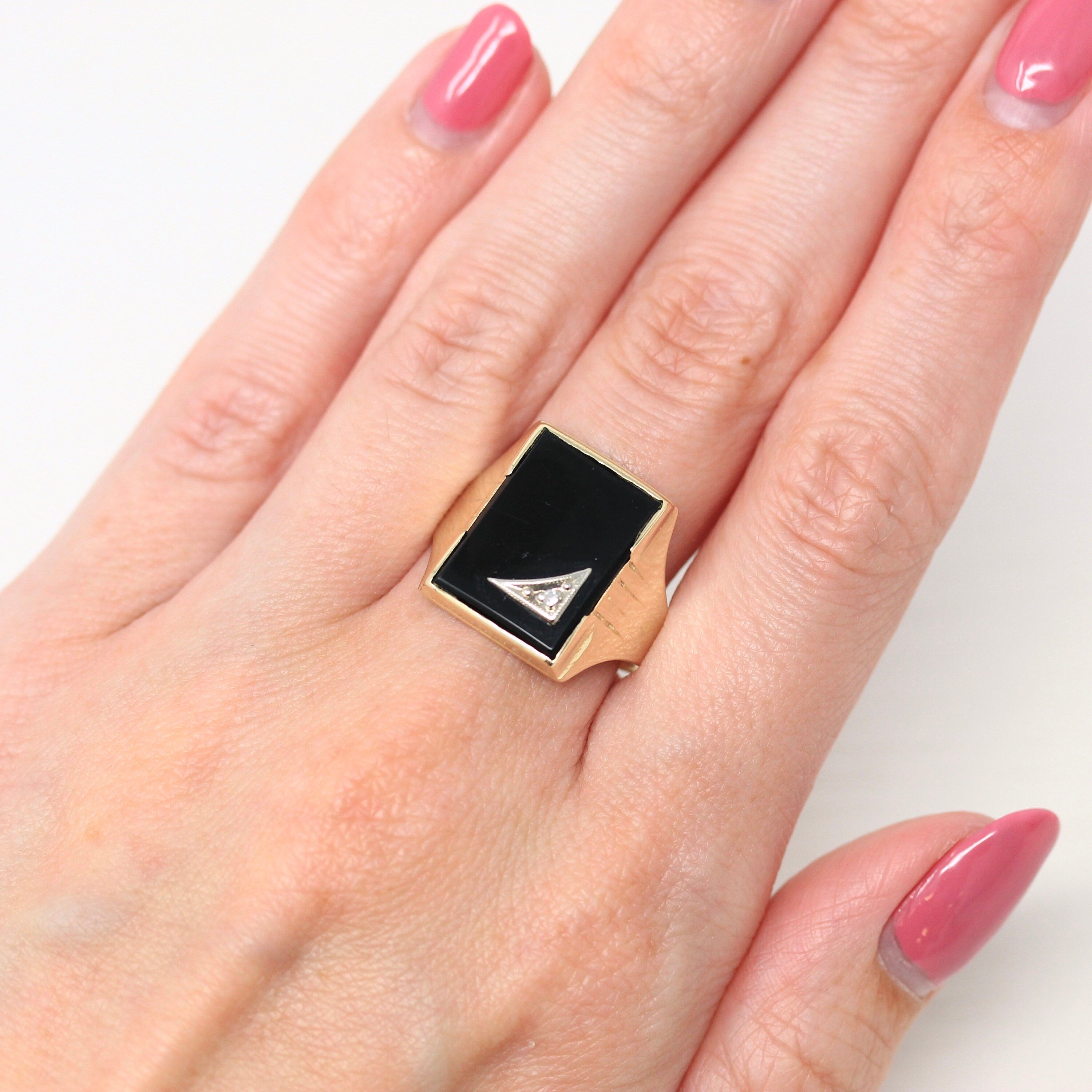 Vintage Onyx Ring - Retro 10k Yellow Gold Genuine Rectangular Black Gem - Circa 1940s Size 8 3/4 Statement Fine Dason Davidson Sons Jewelry