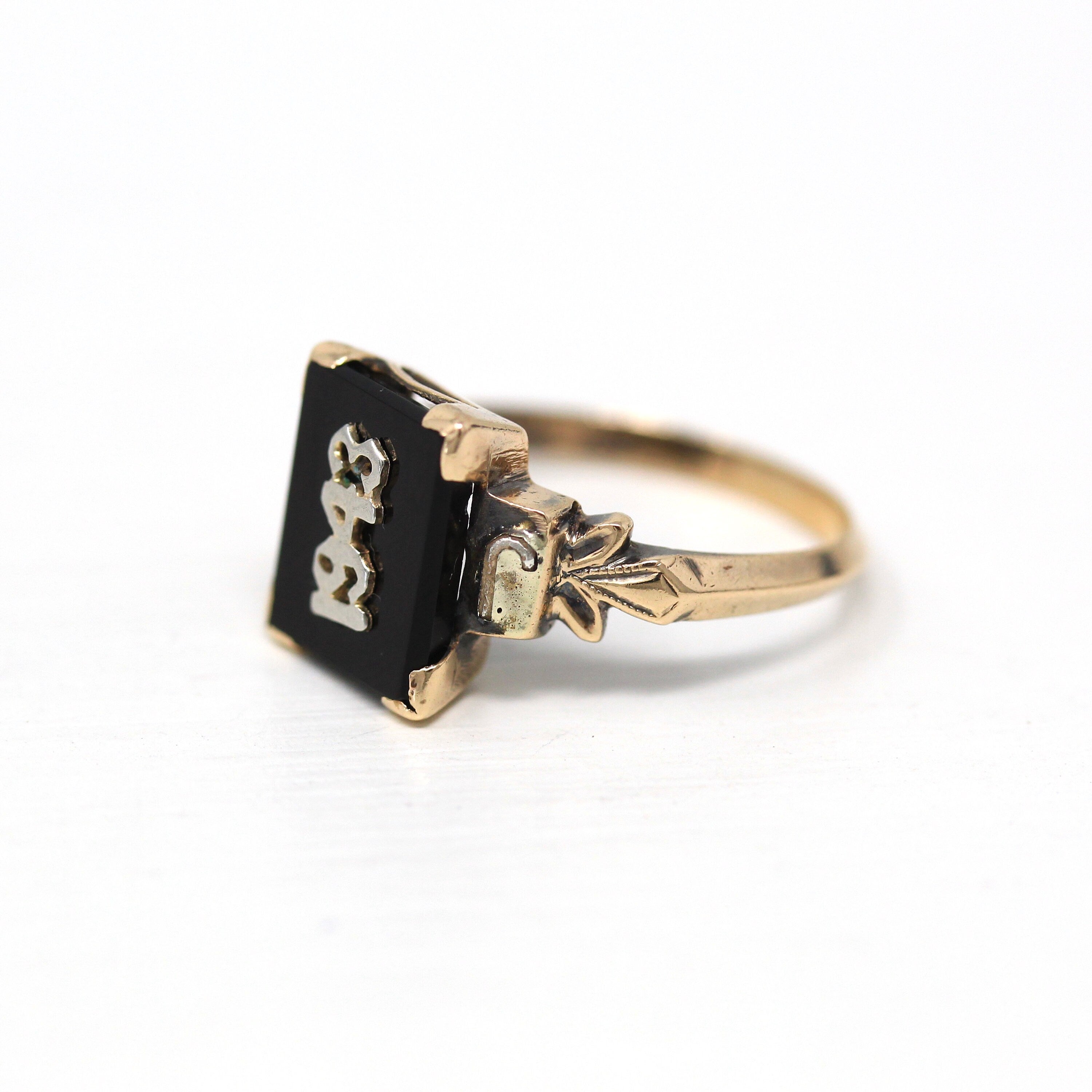 Dated 1943 Ring - Vintage 14k Yellow Gold Retro Black Onyx Gemstone - Size 5 1/2 Letters J R Signet Style Gem 1940s Era Fine Jewelry