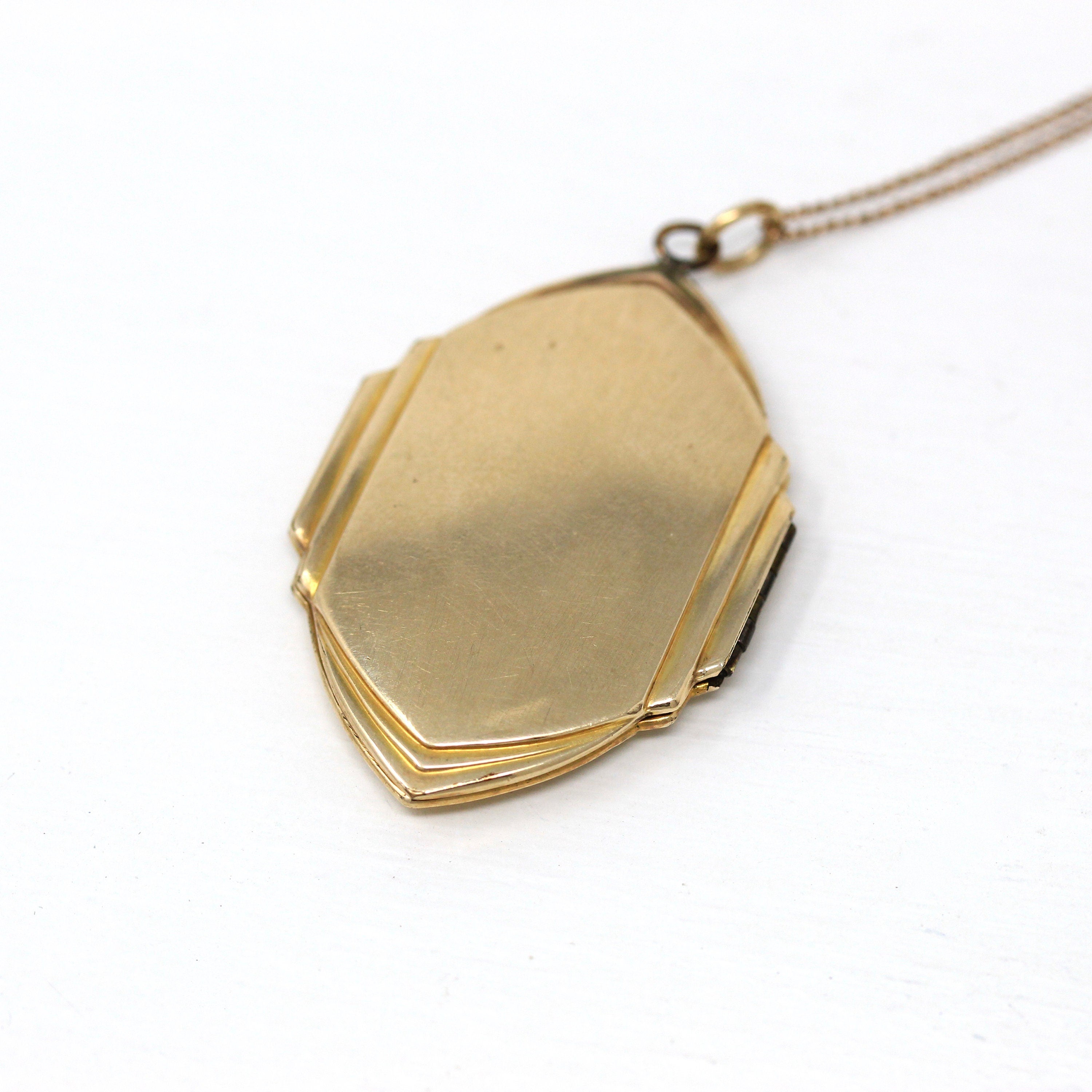 Vintage Photo Locket - Retro Gold Filled Flower Design Shield Shape Pendant Necklace - Circa 1940s Era Keepsake Photograph 40s Jewelry