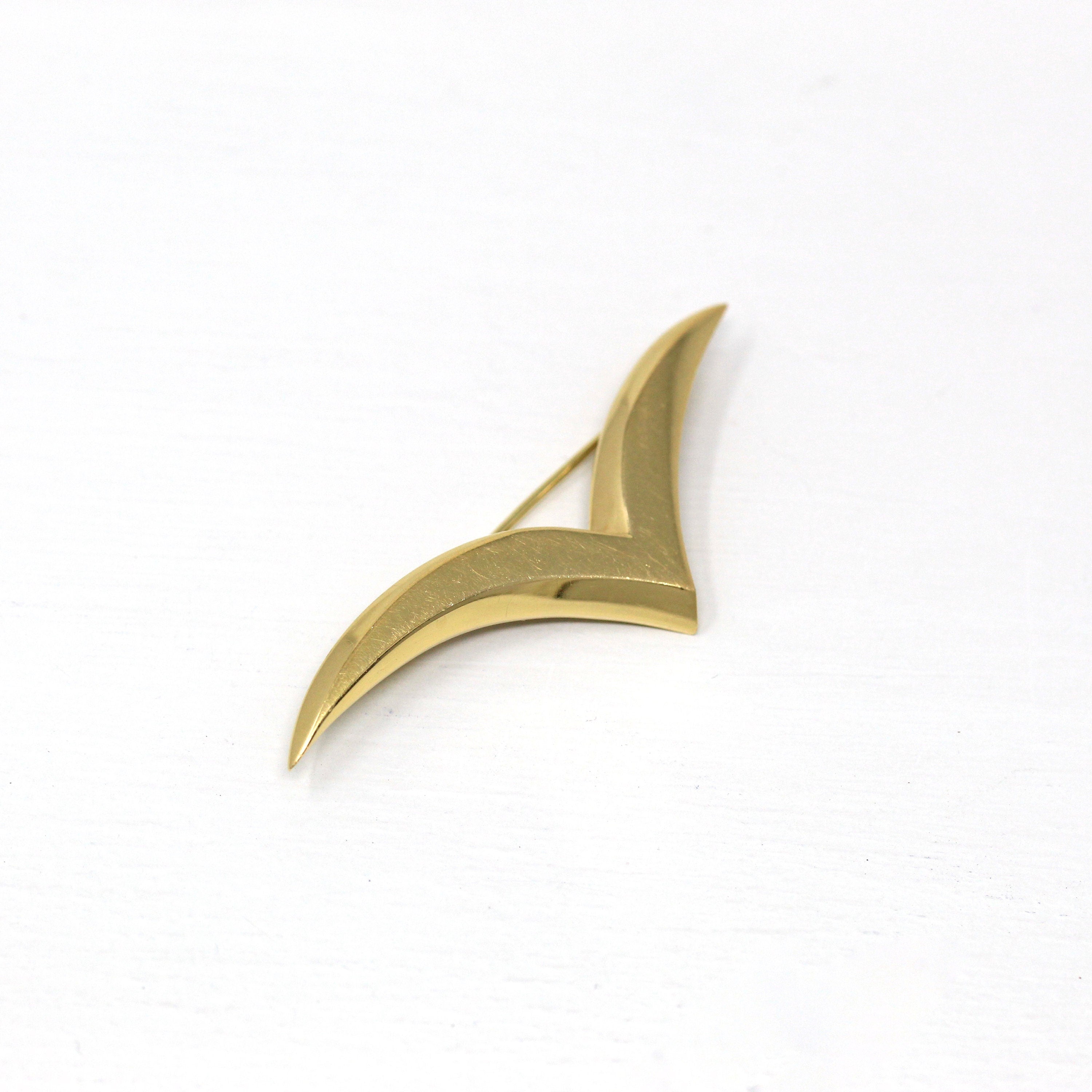 Tiffany & Co. Brooch - Estate 18k Yellow Gold Flying Seagull Wing Pin - Circa 1980s Era Tiffany's Statement Fashion Accessory Fine Jewelry