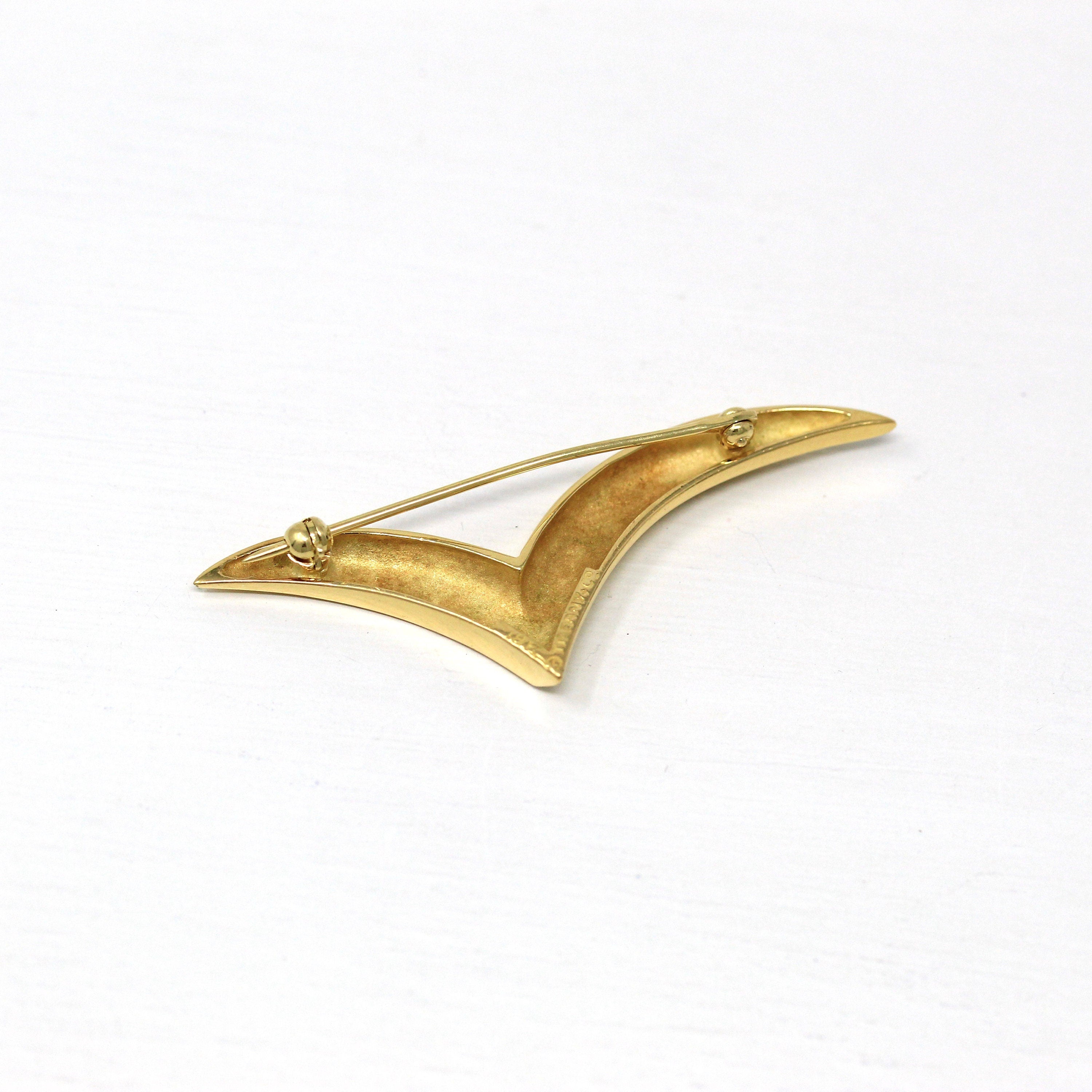 Tiffany & Co. Brooch - Estate 18k Yellow Gold Flying Seagull Wing Pin - Circa 1980s Era Tiffany's Statement Fashion Accessory Fine Jewelry