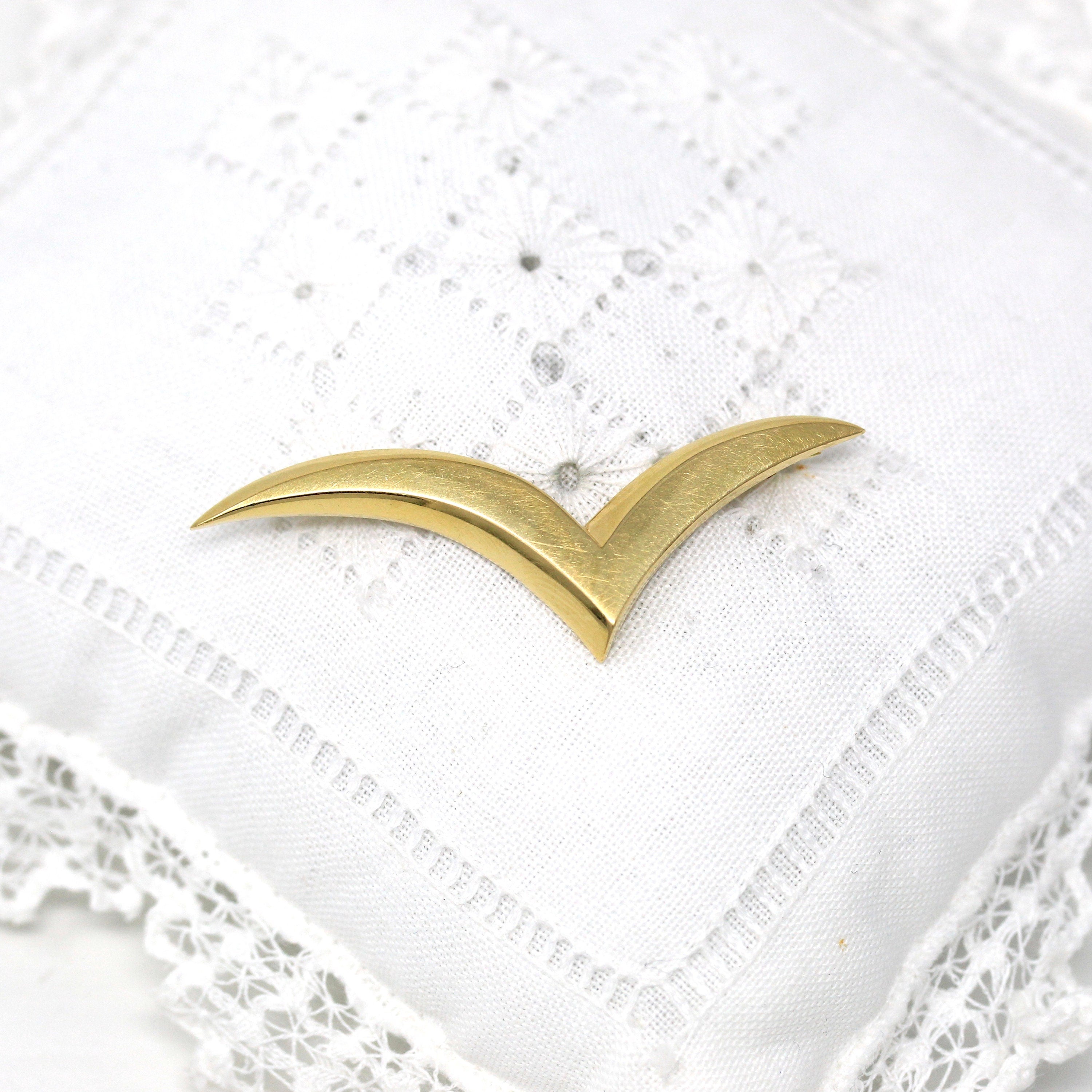 Tiffany & Co. Brooch - Estate 18k Yellow Gold Flying Seagull Wing Pin - Circa 1980s Era Tiffany's Statement Fashion Accessory Fine Jewelry