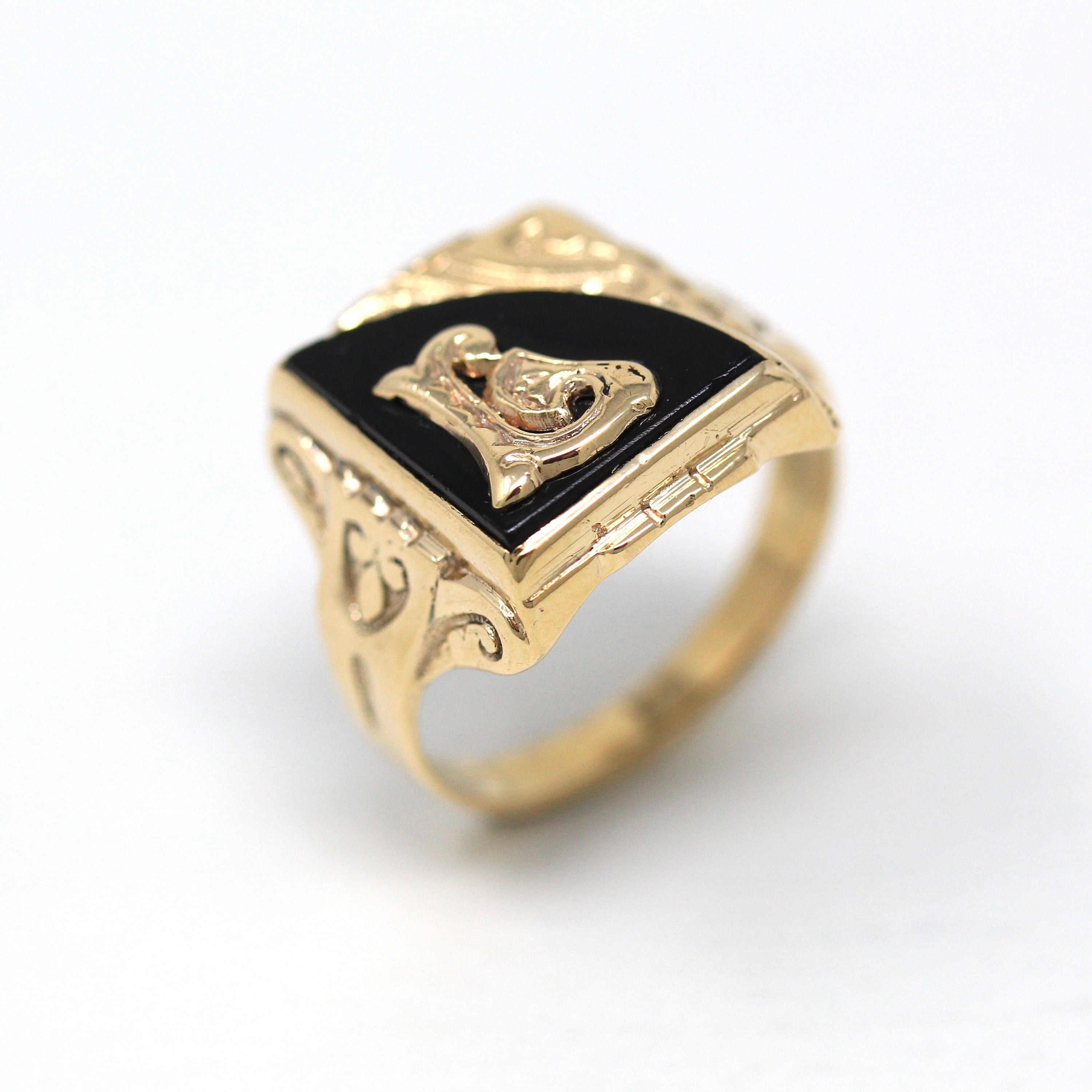 Letter "L" Ring - Retro 10k Yellow Gold Genuine Onyx Old English Initial - Vintage Circa 1940s Era Size 7 1/4 Statement Fine 40s Jewelry