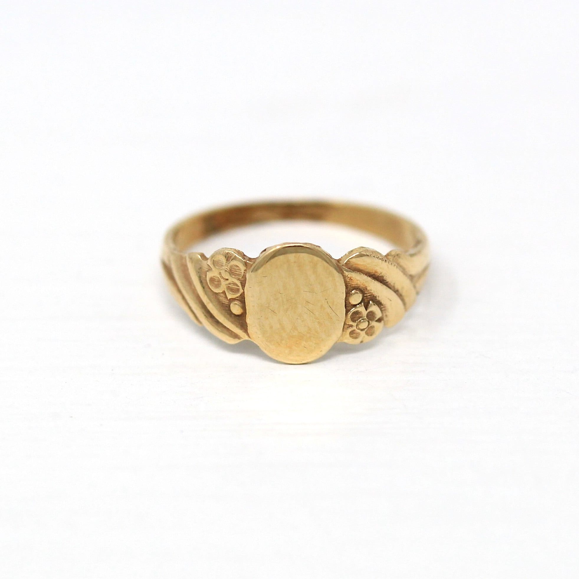 Outlets 10k Yellow Gold Vintage Childs Signet Ring