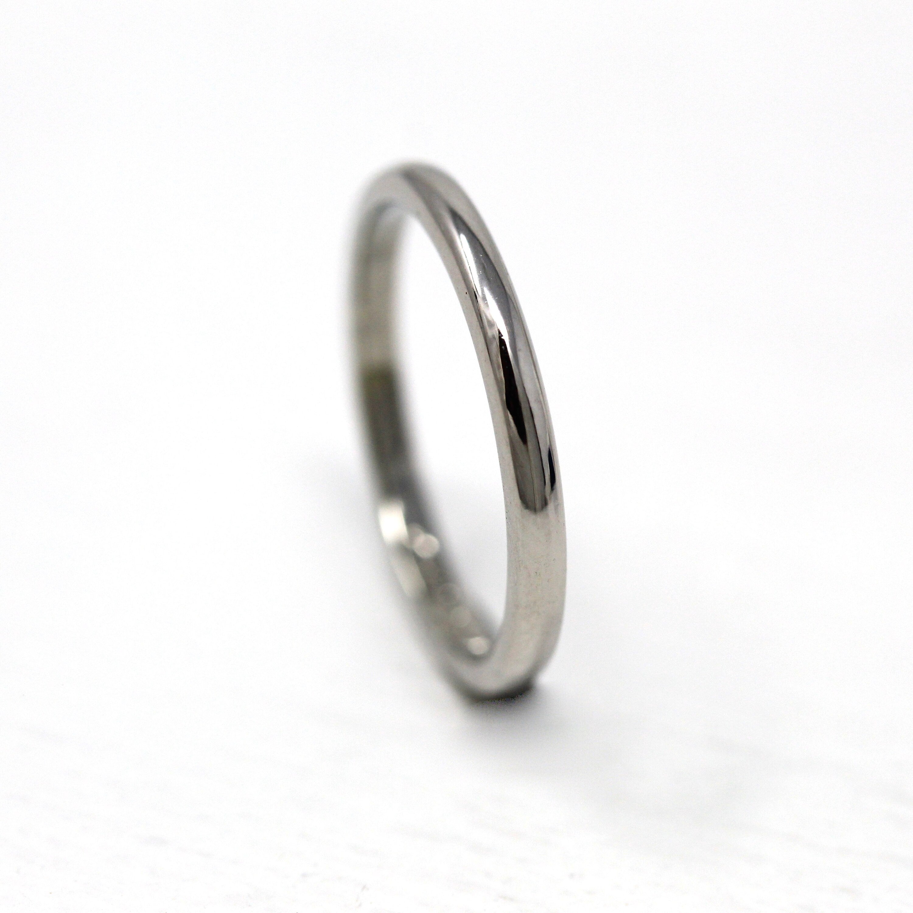 Vintage Wedding Band - Retro 18k White Gold Unadorned Plain Stacking Ring - Circa 1960s Era Size 5 1/2 Bride Unisex Style Fine Jabel Jewelry