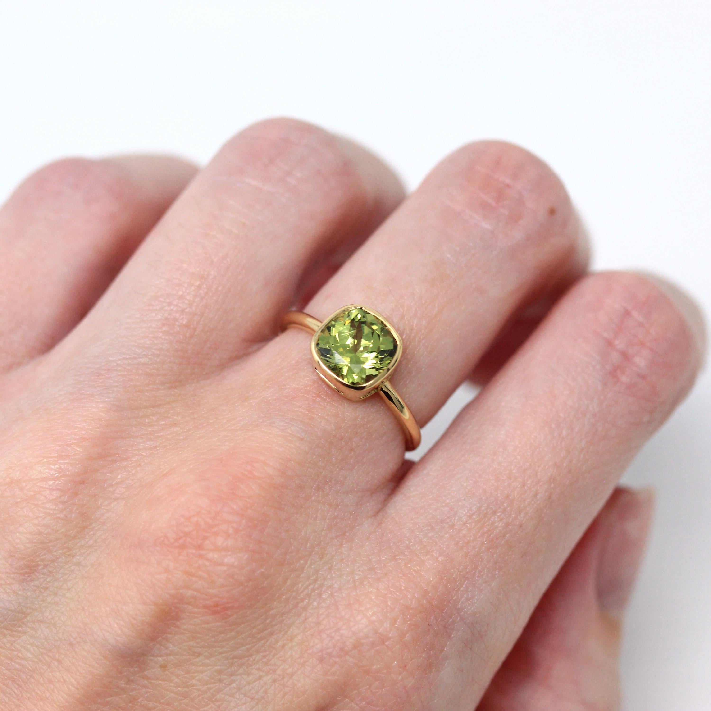 2.60 ct Mali Garnet Ring - 18k Yellow Gold Bezel Set Green Gemstone - Modern Size 6 1/4 Cushion Alternative Engagement Fine Gem Jewelry