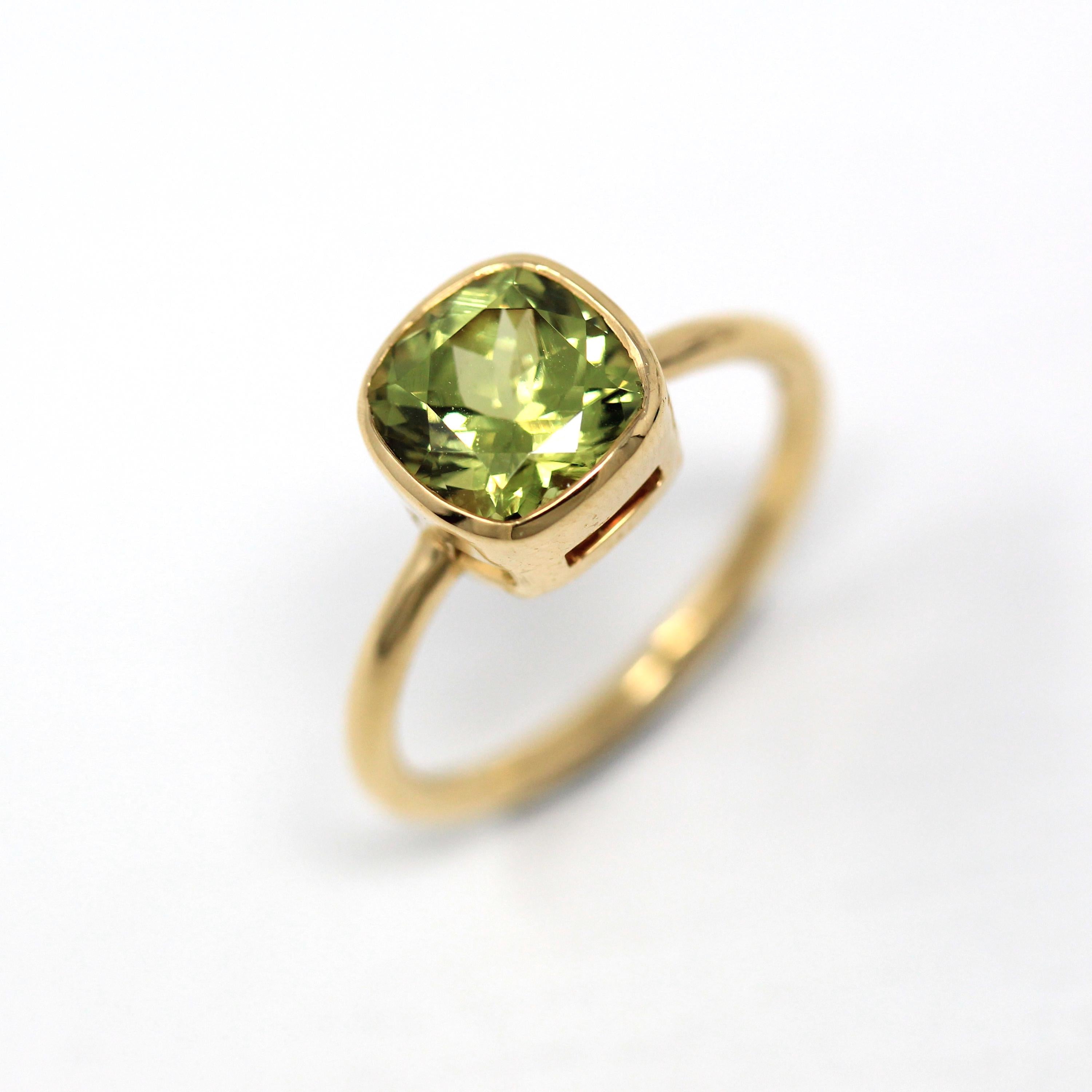 2.60 ct Mali Garnet Ring - 18k Yellow Gold Bezel Set Green Gemstone - Modern Size 6 1/4 Cushion Alternative Engagement Fine Gem Jewelry