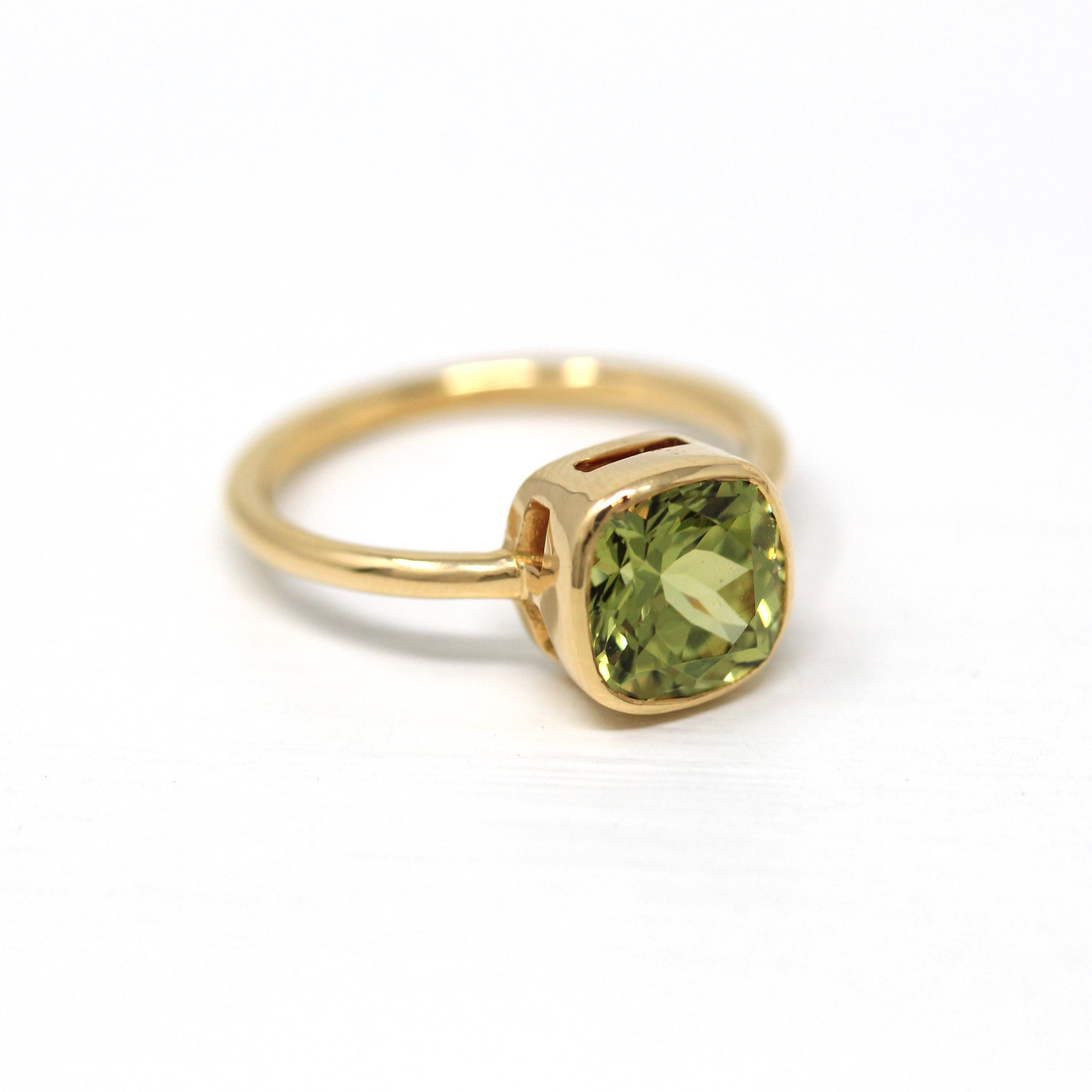 2.60 ct Mali Garnet Ring - 18k Yellow Gold Bezel Set Green Gemstone - Modern Size 6 1/4 Cushion Cut Alternative Engagement Fine Gem Jewelry