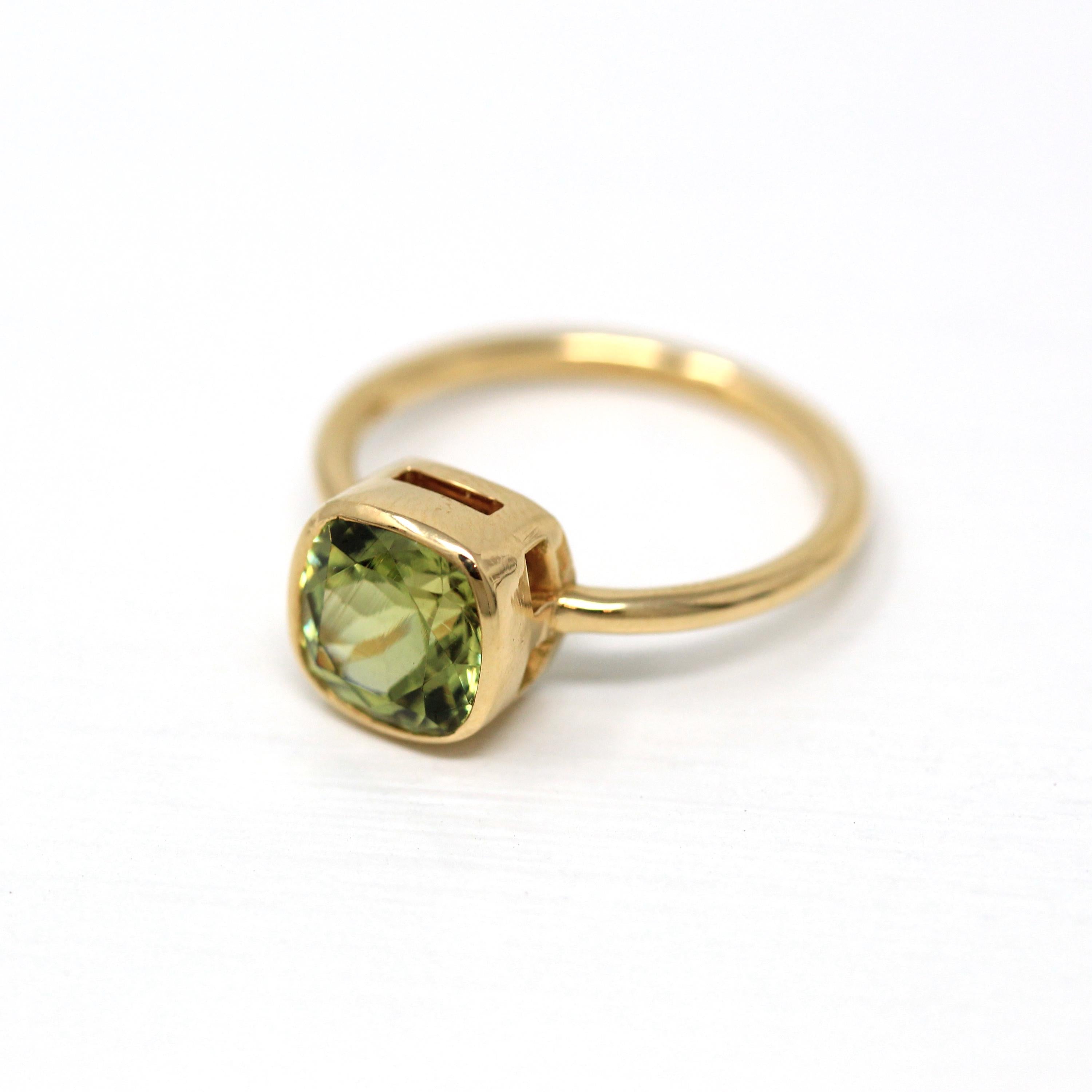 2.60 ct Mali Garnet Ring - 18k Yellow Gold Bezel Set Green Gemstone - Modern Size 6 1/4 Cushion Alternative Engagement Fine Gem Jewelry