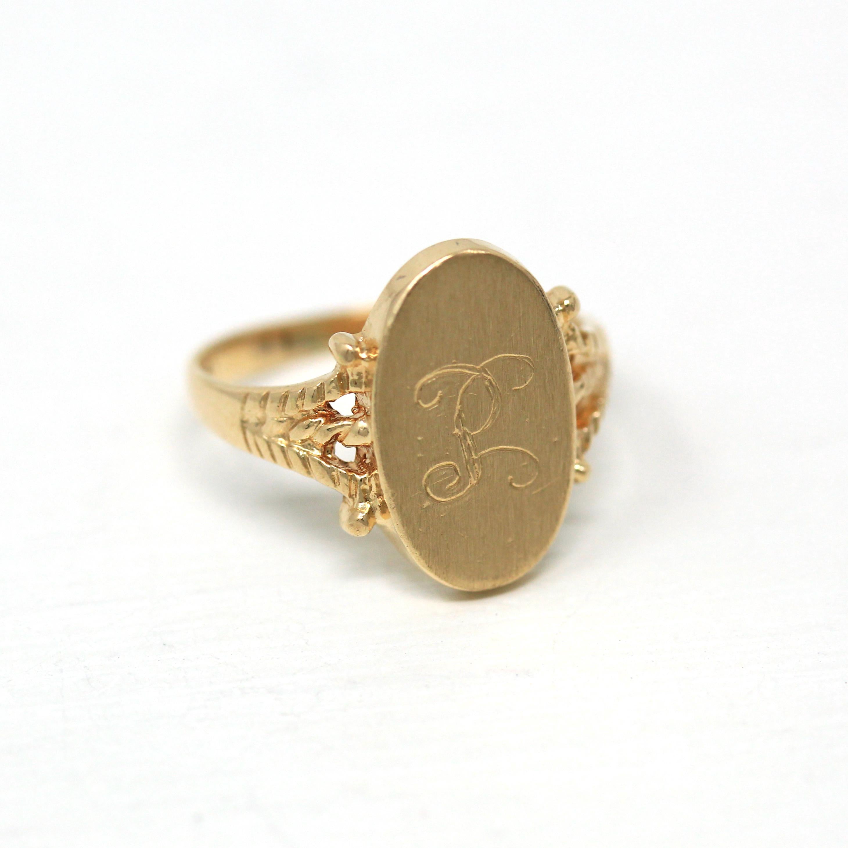 Letter "P" Ring - Vintage 14k Yellow Gold Engraved Cursive Initial Script Signet Band - Retro Circa 1970s Era Size 4 Statement Fine Jewelry