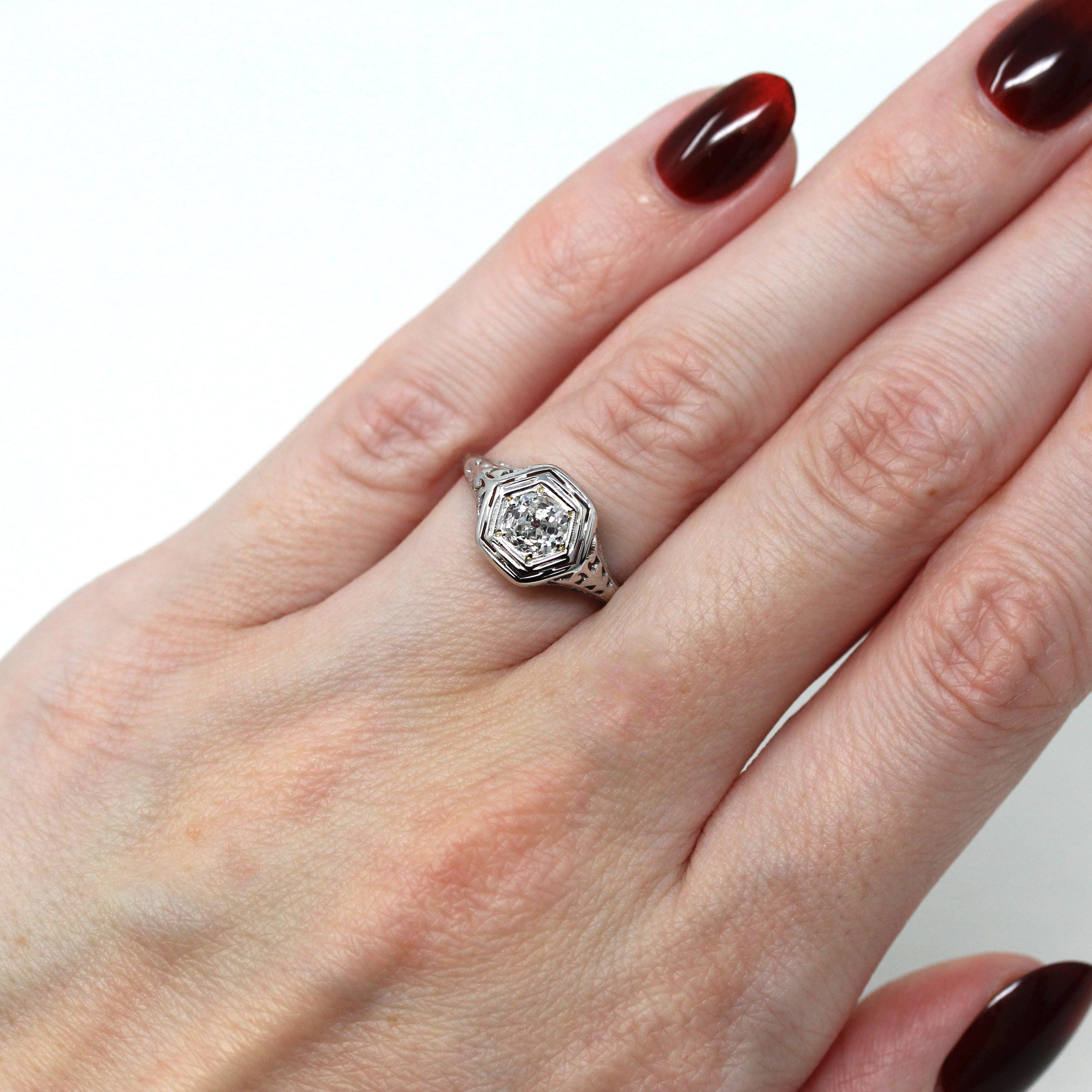 Filigree diamond engagement ring online