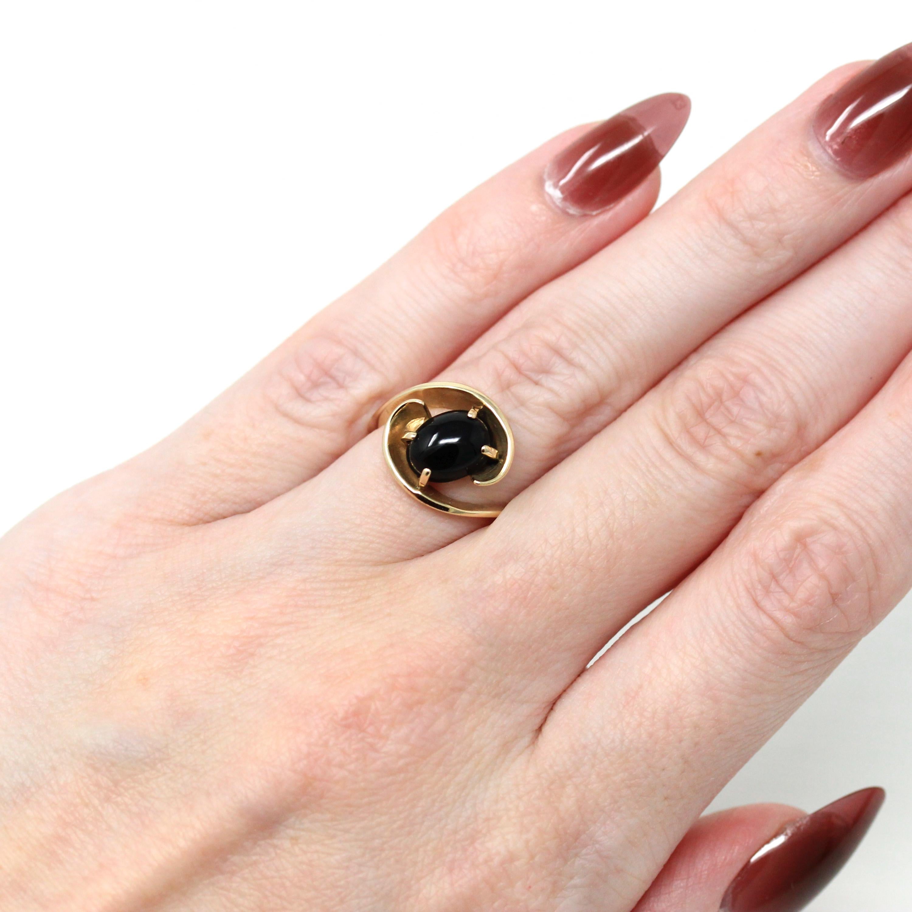 Vintage Onyx Ring - Retro 10k Yellow Gold Black Gemstone Cabochon Bypass - Vintage Circa 1970s New Old Stock Size 5 1/4 Fine Jewelry