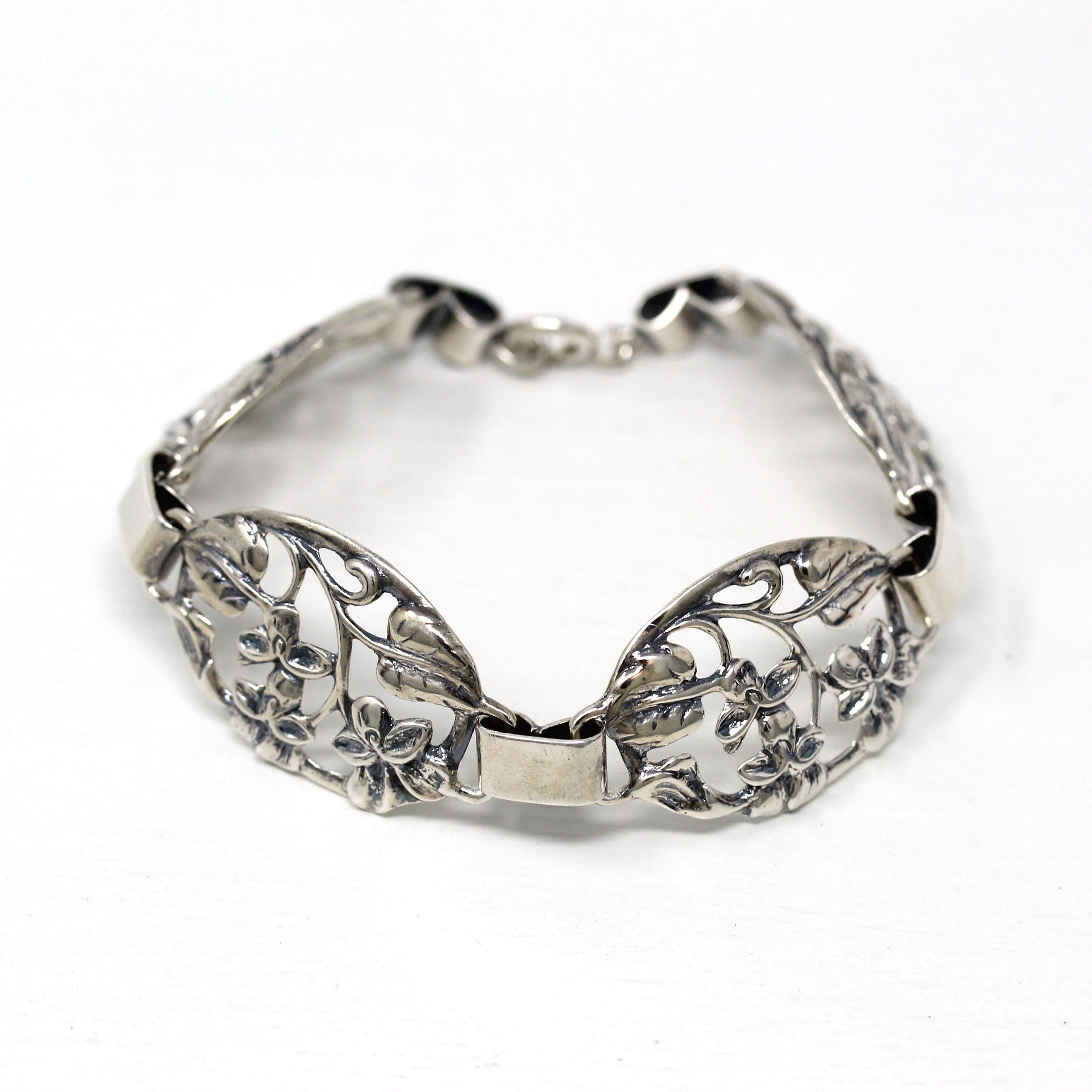 Vintage blooming flowers sterling silver top well made luxury estate bracelet