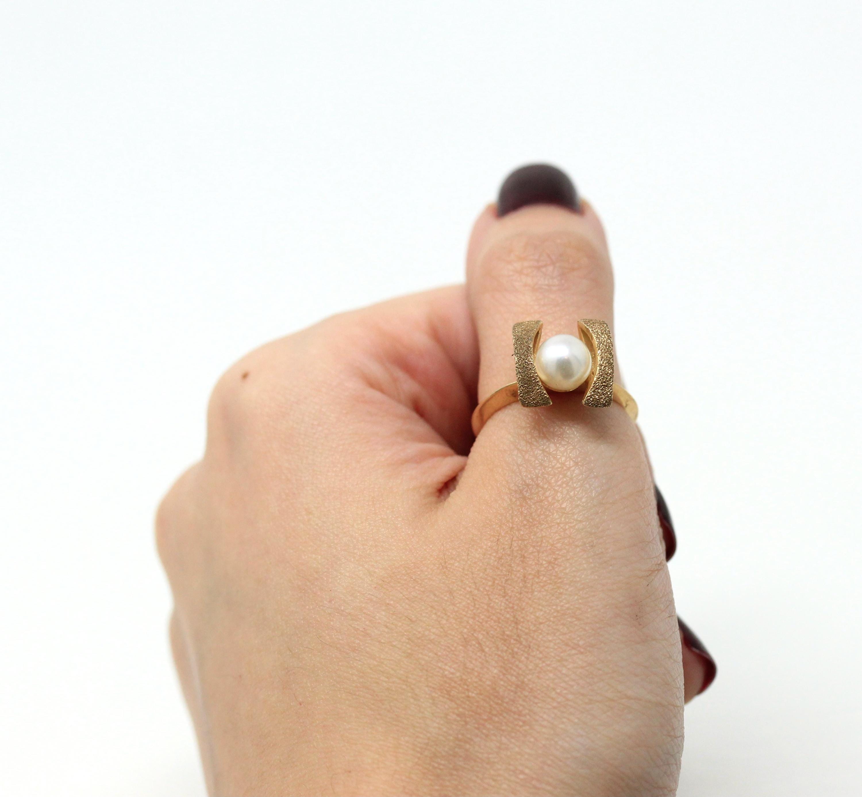 Cultured Pearl Ring - Retro 10k Yellow Gold 7 mm Round White Gem - Vintage Circa 1970s Era Size 6 1/2 New Old Stock Statement Jewelry