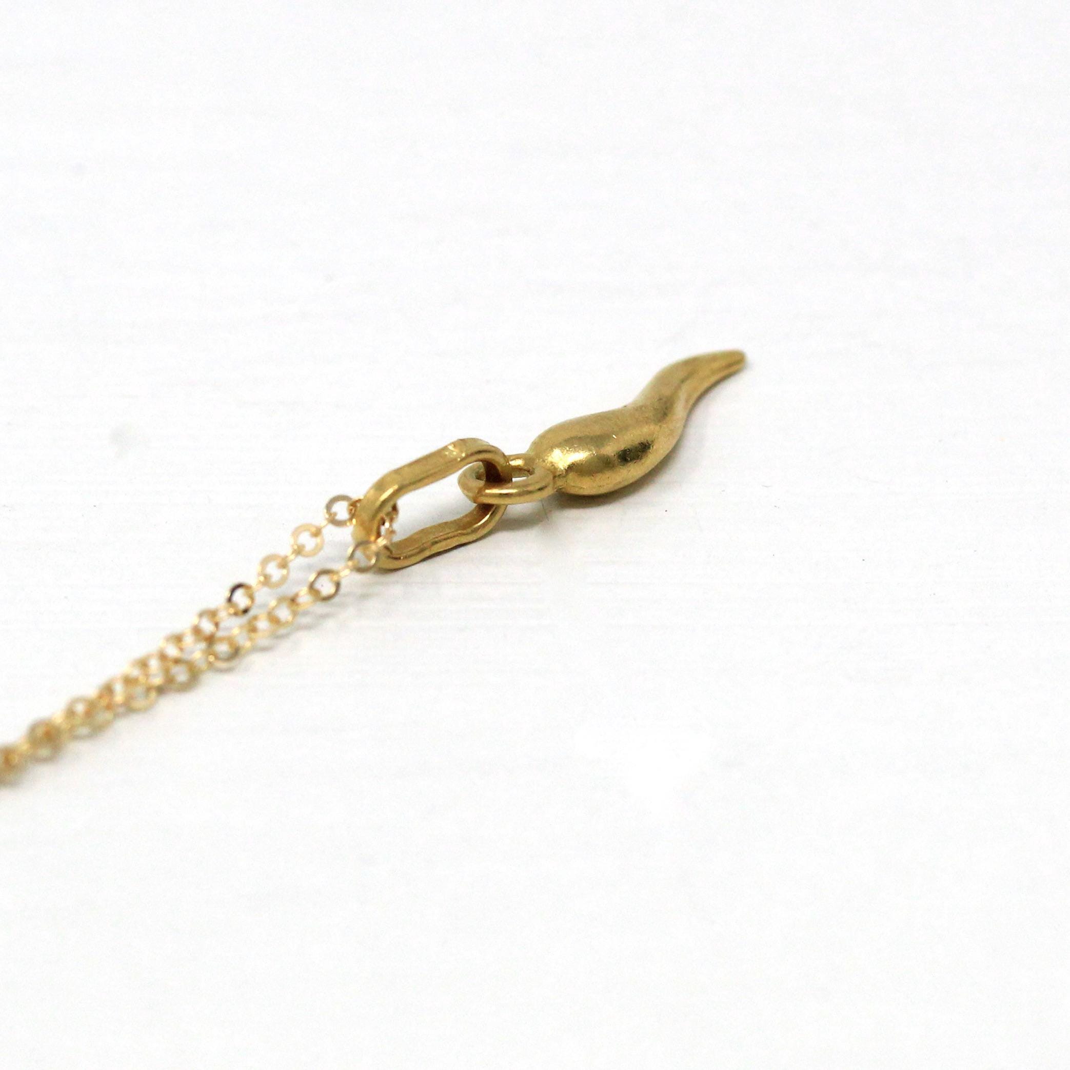 Italian Horn Charm - Retro 18k Yellow Gold Italy Cornicello Good Luck Pendant Necklace - Vintage Dainty 1970s Ward Off Evil Amulet Jewelry