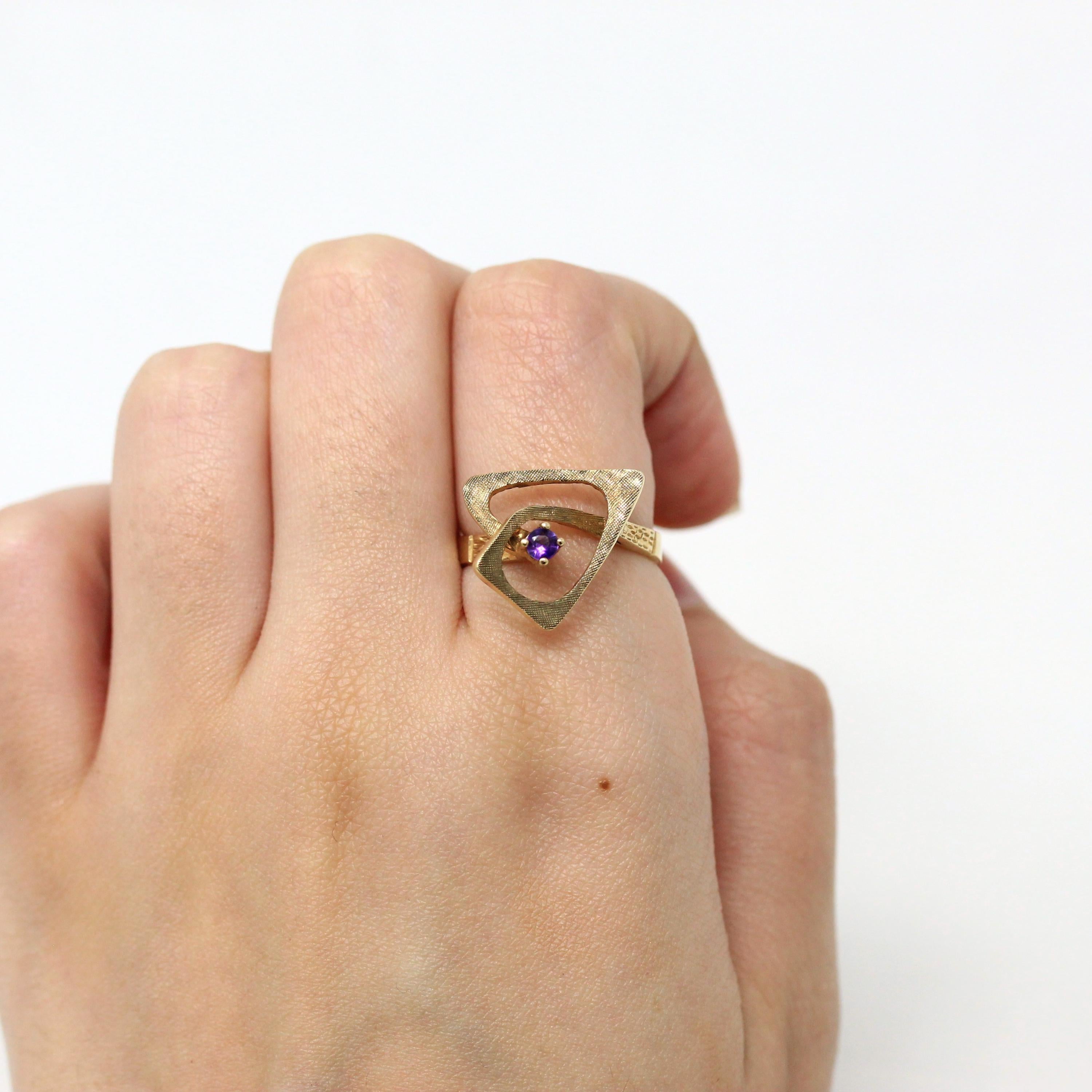 Genuine Amethyst Ring - Retro 10k Yellow Gold Round Faceted Purple Gemstone - Vintage Circa 1970s Era Size 6 1/4 New Old Stock Fine Jewelry