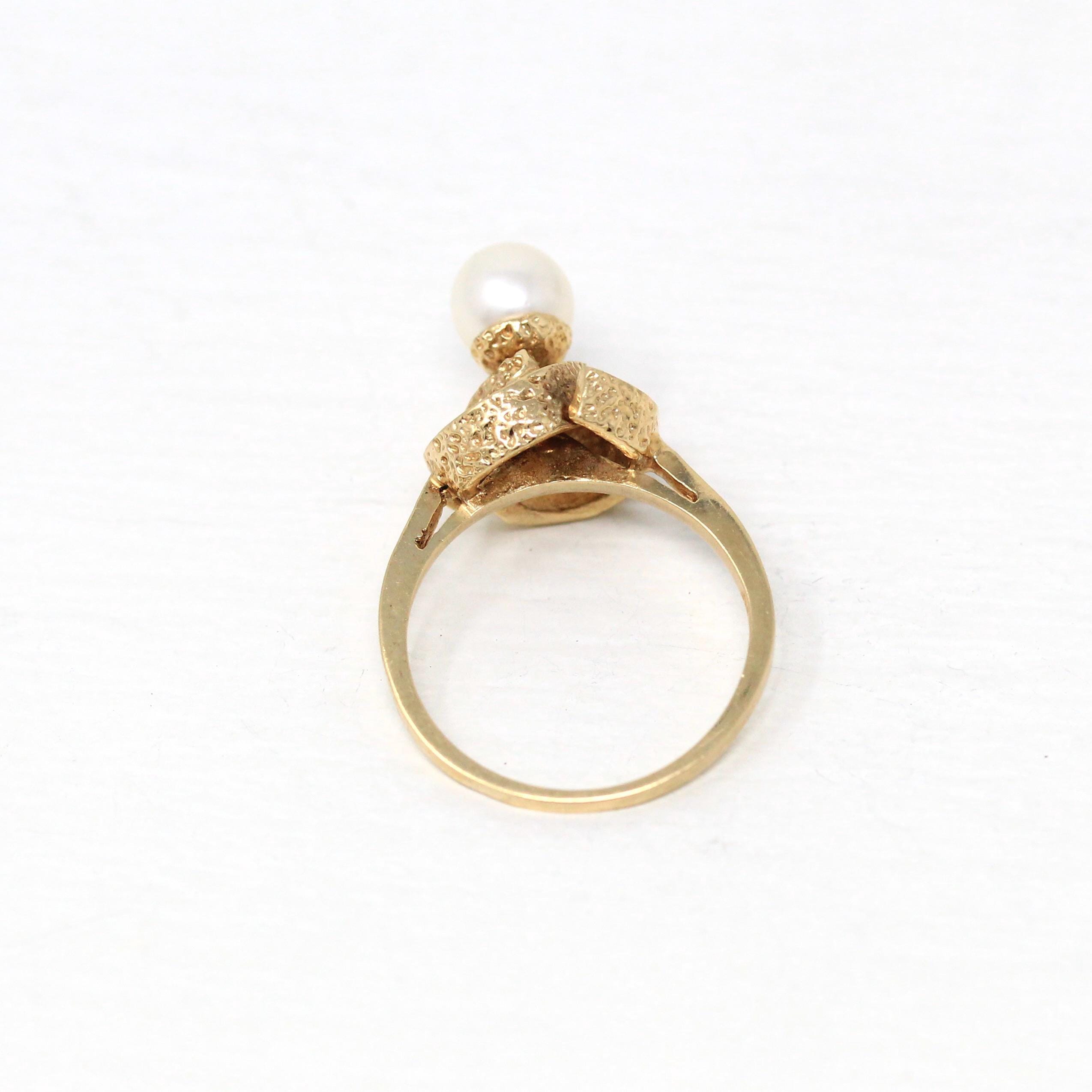 Cultured Pearl Ring - Retro 10k Yellow Gold 6.5 mm Round White Gem - Vintage Circa 1970s Era Size 7 New Old Stock Statement Jewelry