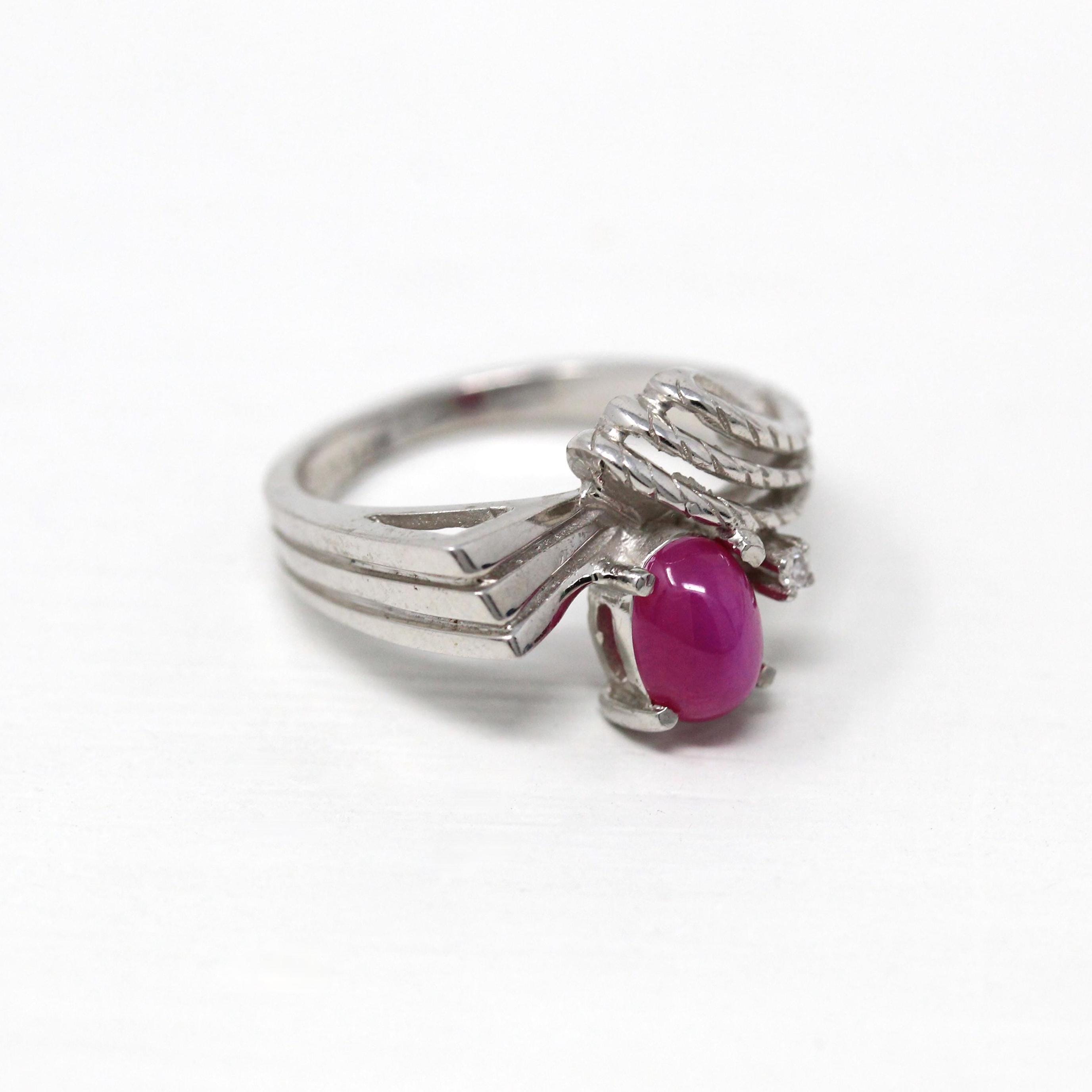 Created Pink Star Sapphire Ring - Retro 14k White Gold Cabochon Cut Gemstone - Vintage Circa 1960s Era Size 5 3/4 Diamond Fine 60s Jewelry