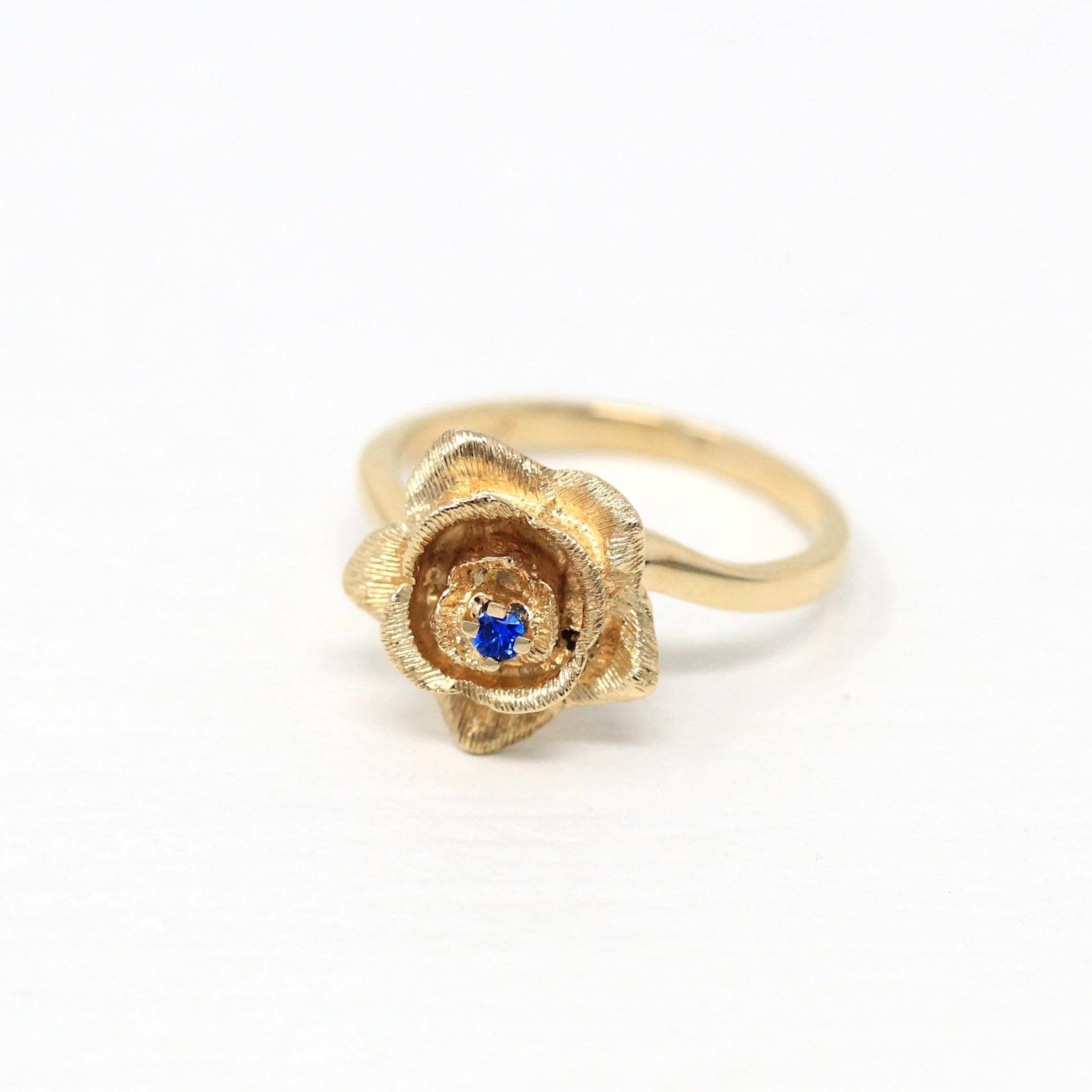 Retro Flower Ring - Vintage 10k Yellow Gold Created Blue Spinel Gemstone Textured Petals - Circa 1960s Era Size 6 New Old Stock Fine Jewelry