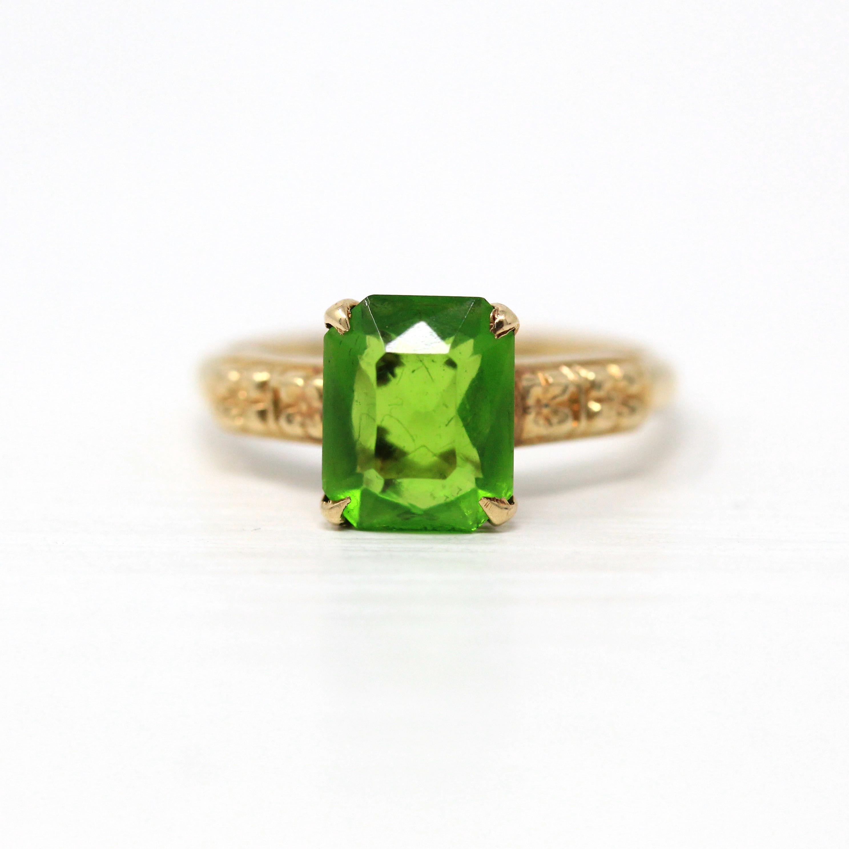 Vintage Flower Ring - Retro 10k Yellow Gold Square Cut Faceted Green Glass Stone - Vintage Circa 1960s Size 4 1/4 New Old Stock 60s Jewelry