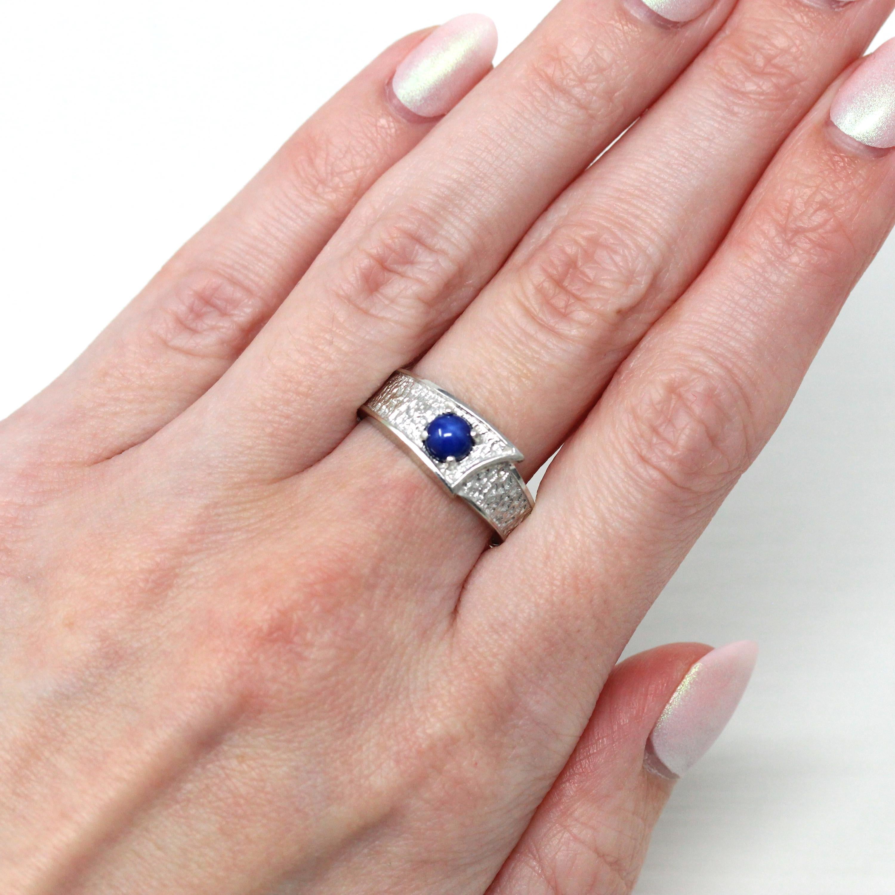 Created Star Sapphire Ring - Retro 14k White Gold Blue Stone - Vintage Circa 1960s Size 10 September Birthstone New Old Stock Fine Jewelry