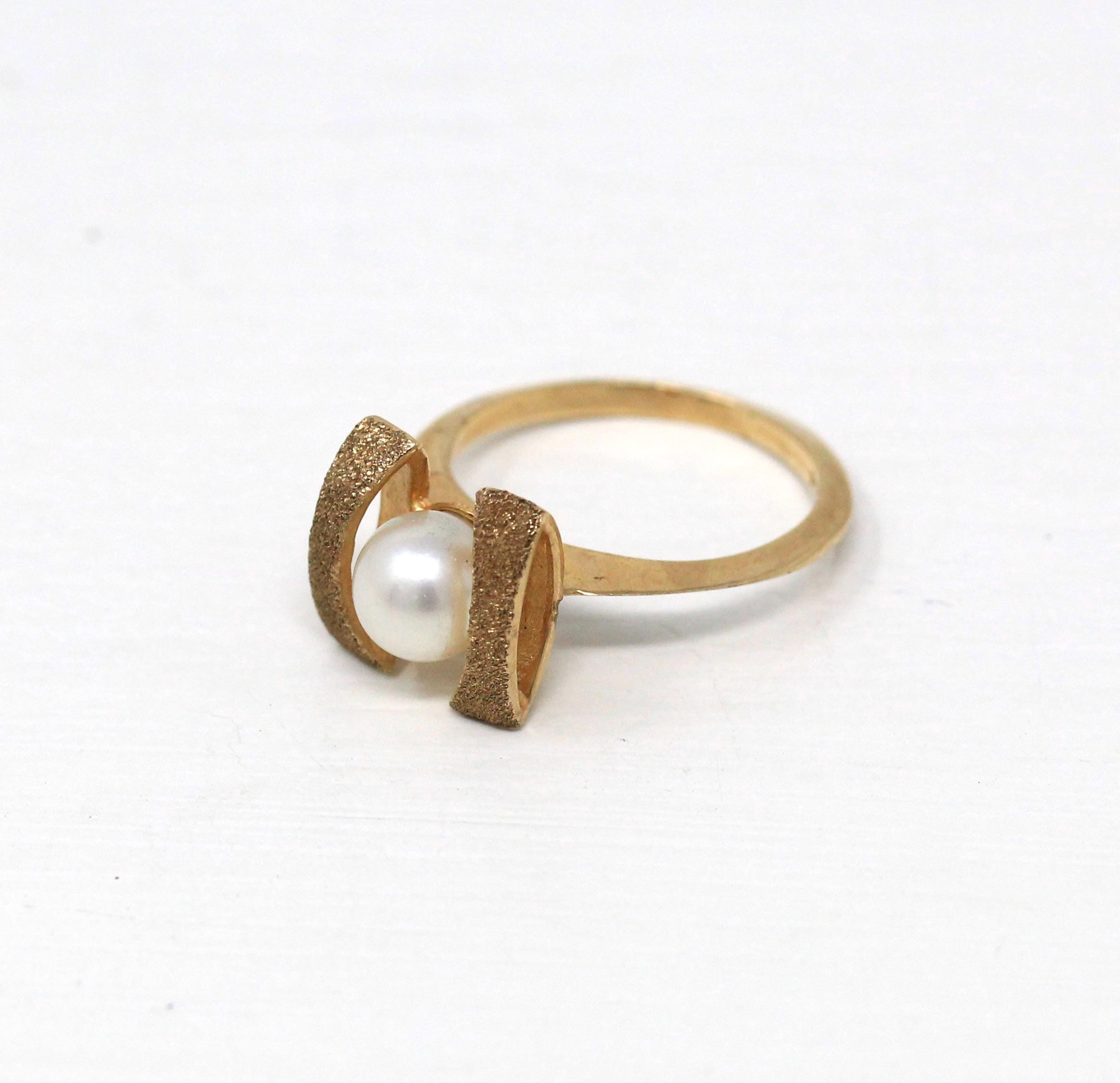 Cultured Pearl Ring - Retro 10k Yellow Gold 7 mm Round White Gem - Vintage Circa 1970s Era Size 6 1/2 New Old Stock Statement Jewelry