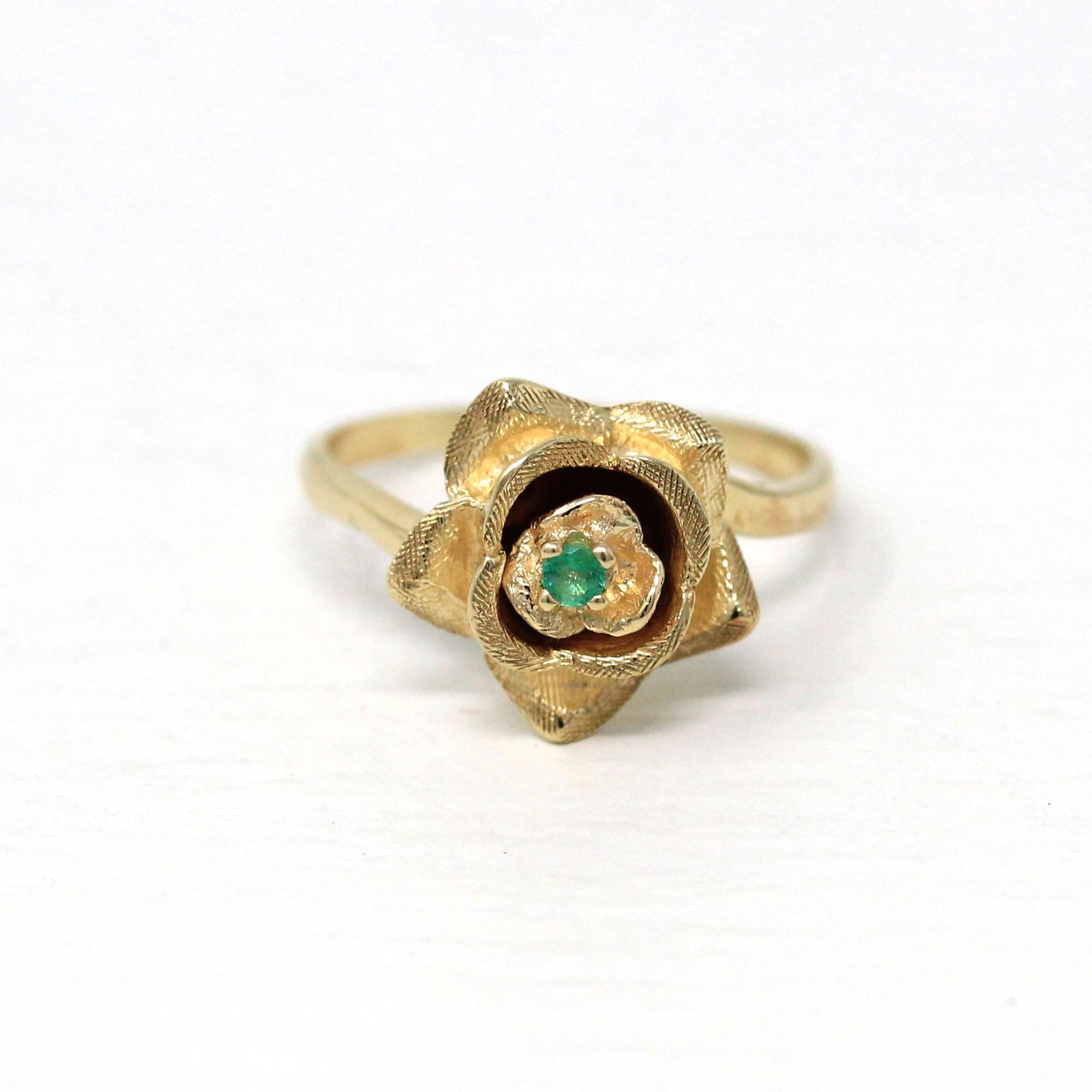 Vintage Flower Ring - Retro 10k Yellow Gold Rose Flower Genuine Emerald Gemstone - Vintage 1970s Era Size 6 May Birthstone Fine 70s Jewelry