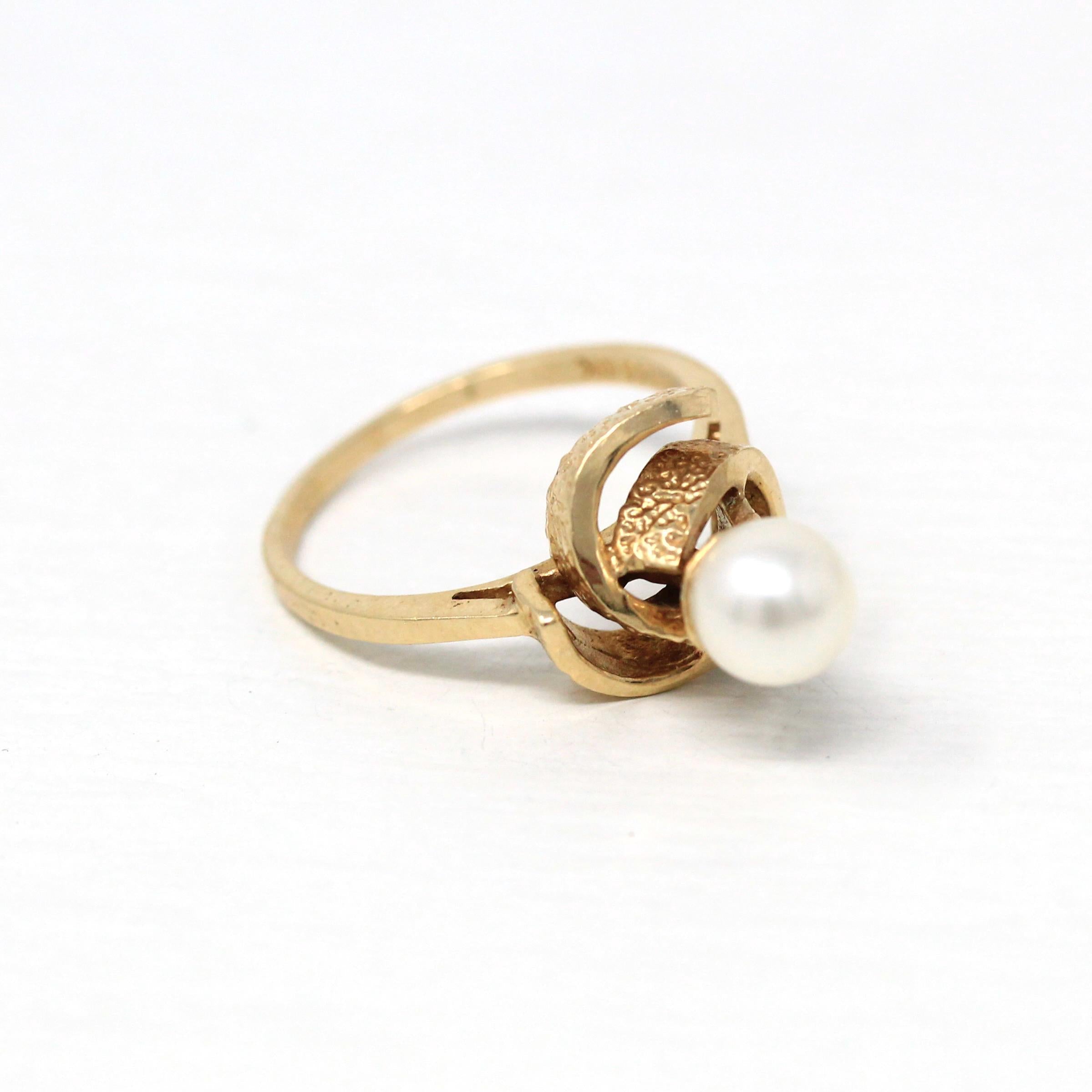 Cultured Pearl Ring - Retro 10k Yellow Gold 6.5 mm Round White Gem - Vintage Circa 1970s Era Size 7 New Old Stock Statement Jewelry