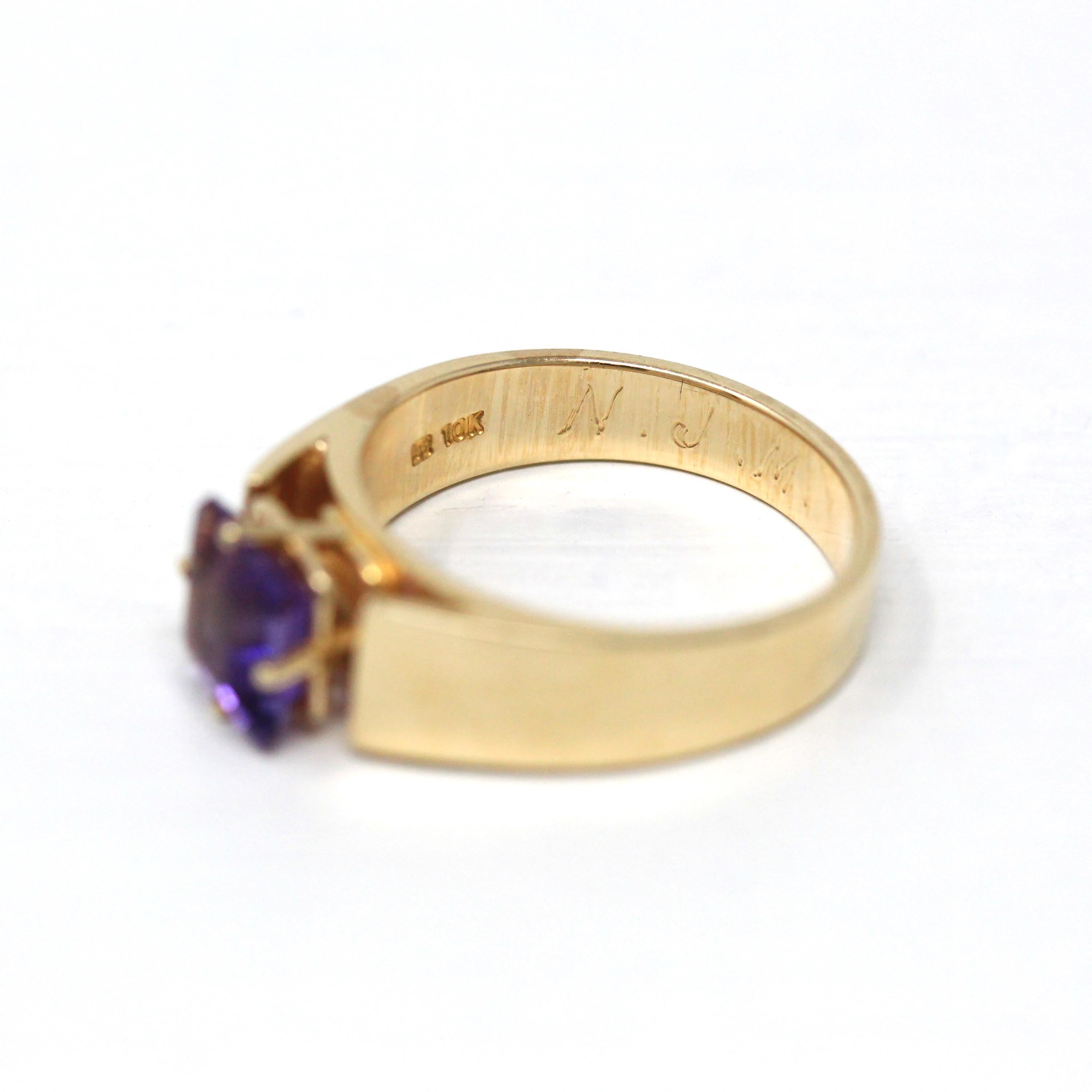 Genuine Amethyst Ring - Estate 10k Yellow Gold Square Emerald Cut Gemstone - Modern 2000s Era Size 5 Purple February Birthstone Jewelry