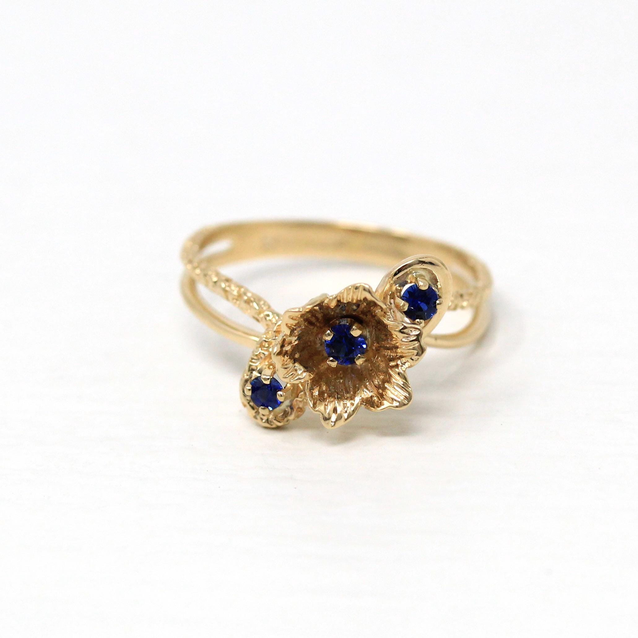 Vintage Flower Ring - Retro 14k Yellow Gold Rose Flower Genuine Sapphire Gemstones - Vintage 1970s Era Size 7 September Birthstone Jewelry