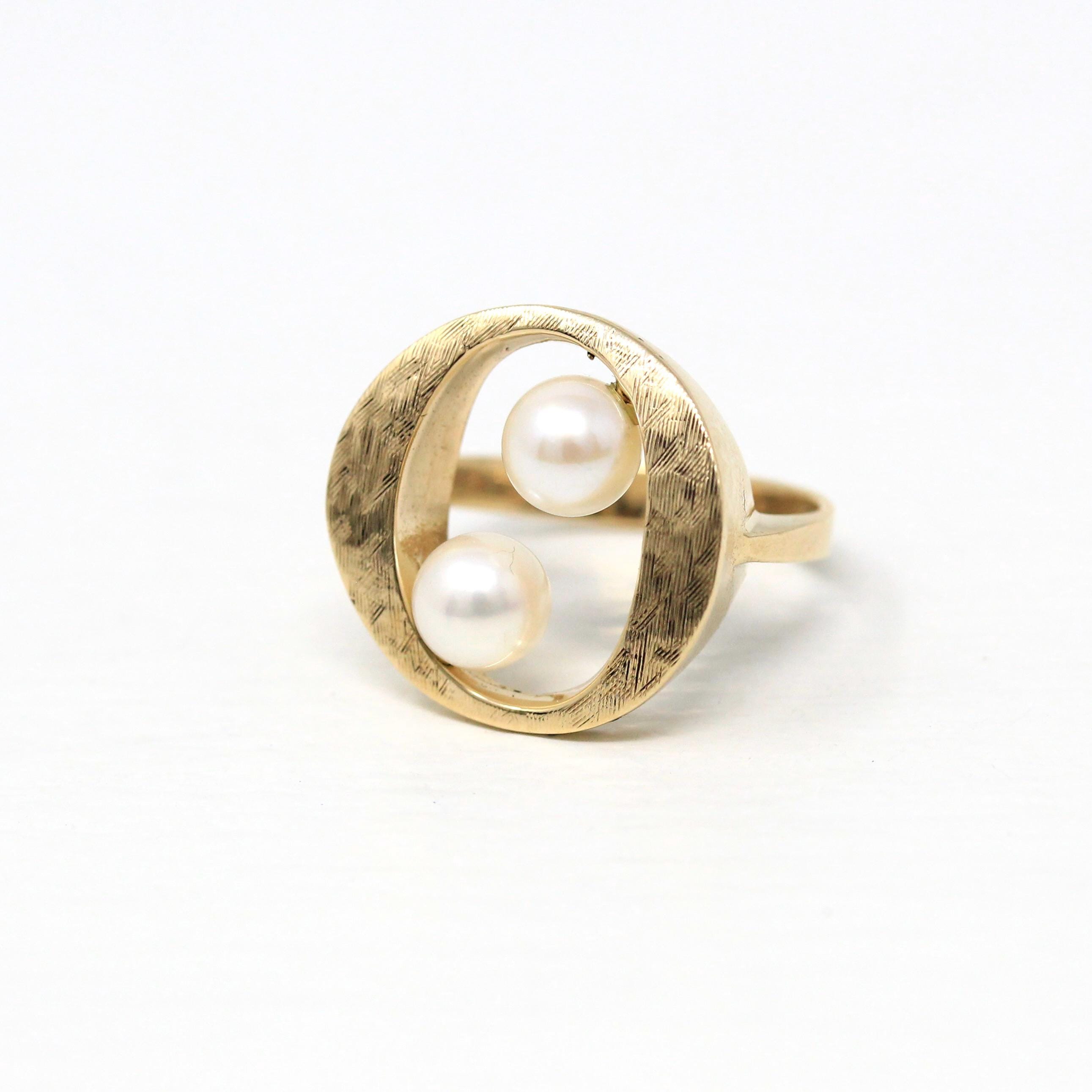 Cultured Pearl Ring - Retro 10k Yellow Gold Oval Circle Brushed Finish - Vintage Circa 1960s Size 4 3/4 New Old Stock Statement Fine Jewelry