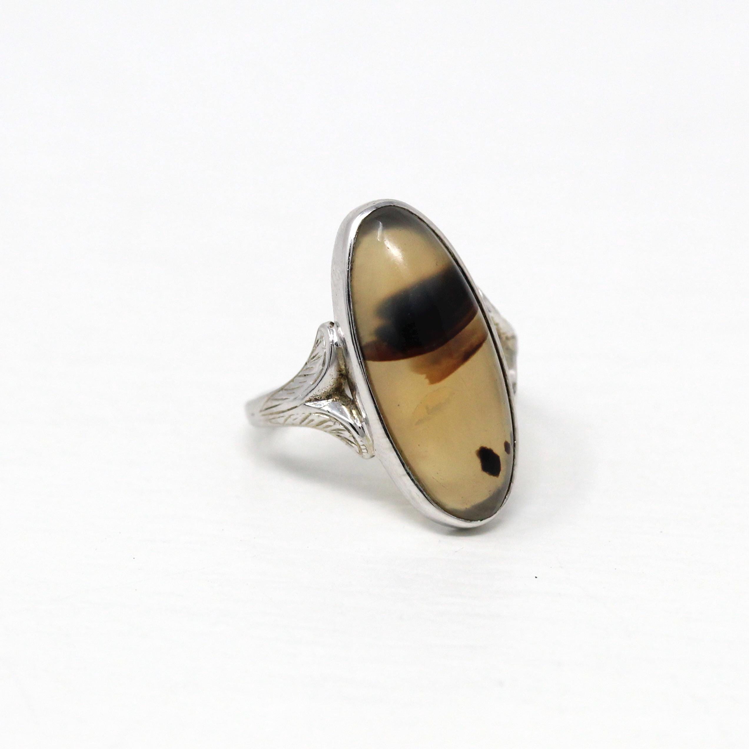 Banded Agate Ring - Art Deco 14k White Gold Oval Cabochon Cut Gemstone - Vintage Circa 1930s Era Size 3 Engraved Design Fine Jewelry