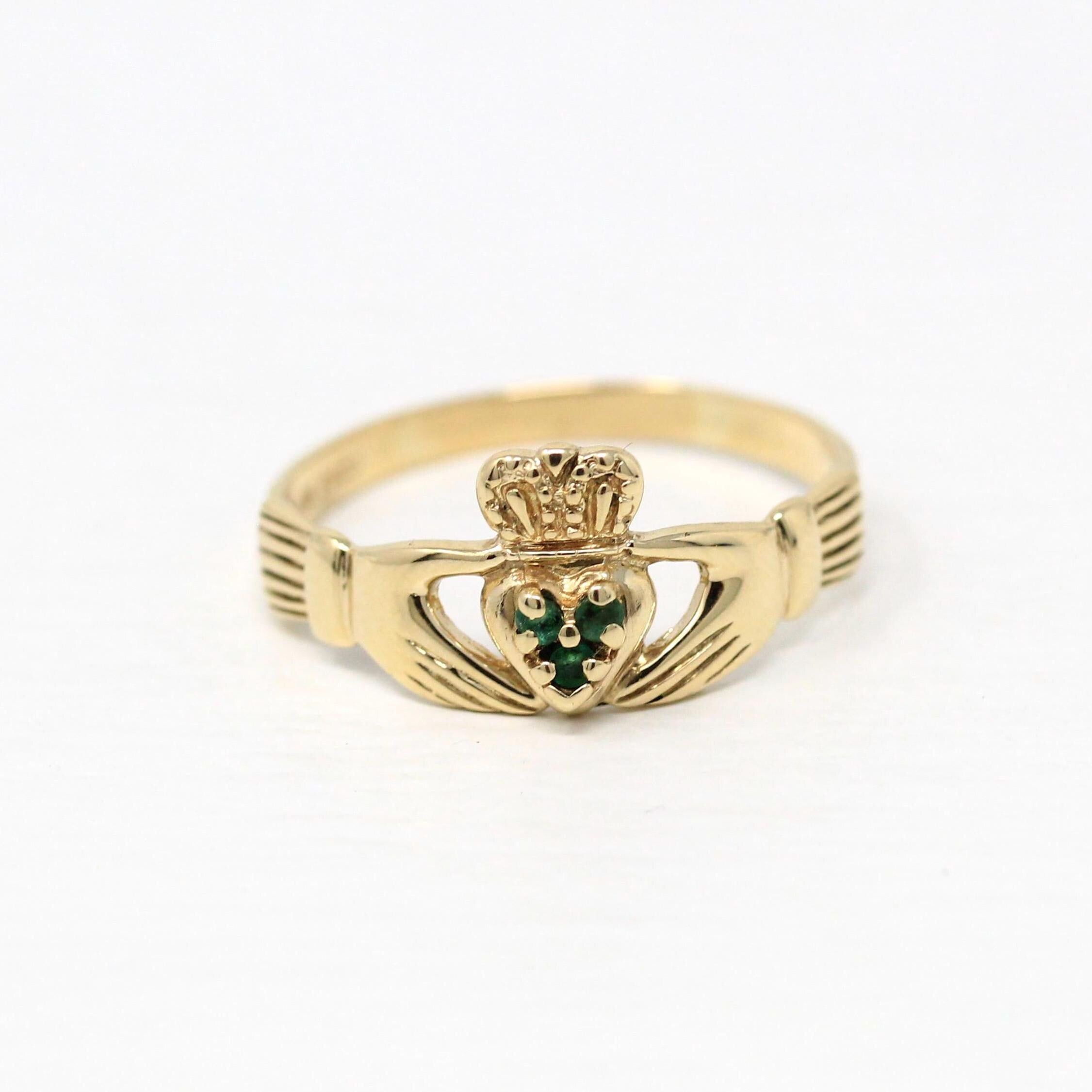 Emerald Claddagh Ring - Estate 10k Yellow Gold Heart Clasped Hand Crown - Modern 2000s Era Size 10 1/4 Friendship Love Loyalty Irish Jewelry