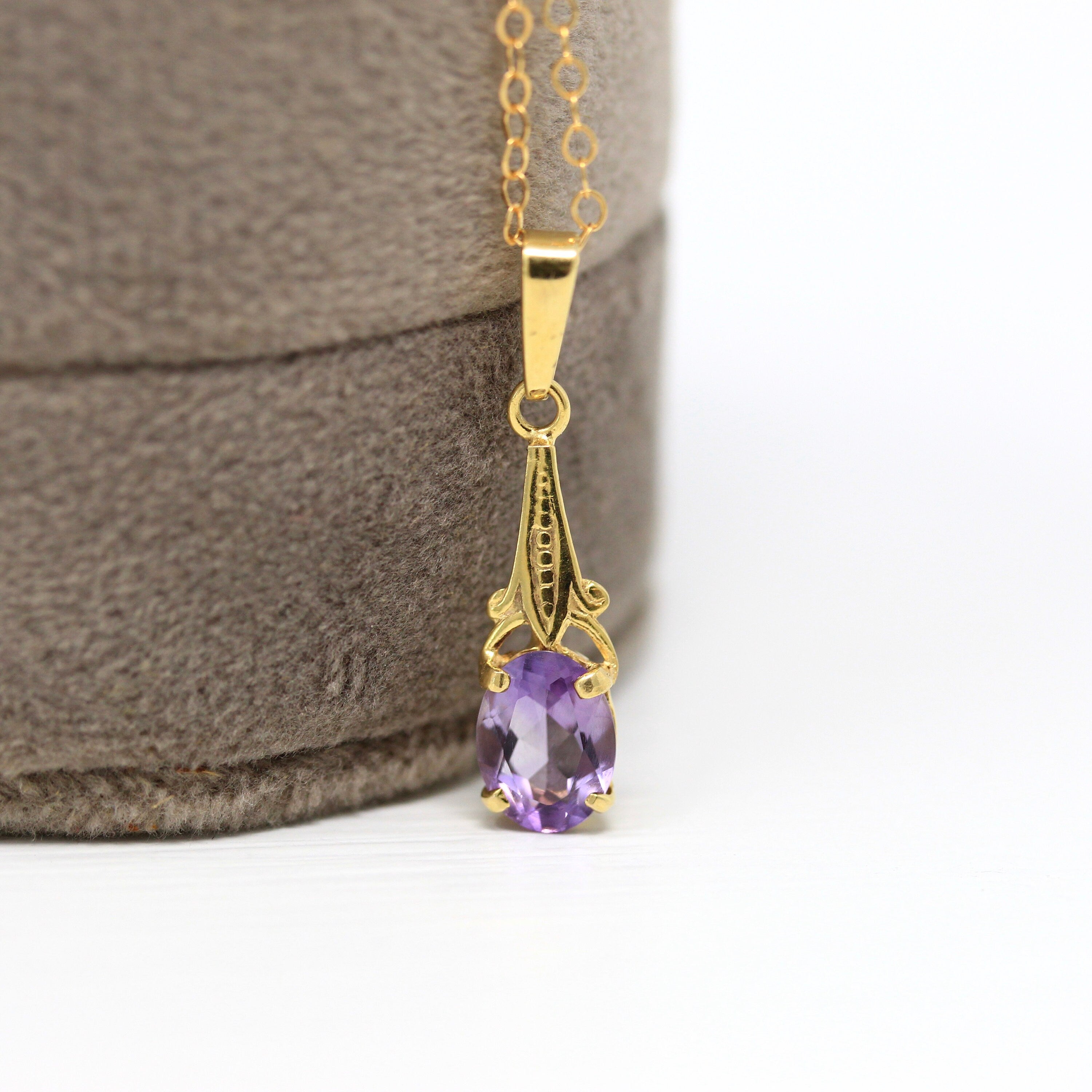 Sale - Genuine Amethyst Necklace - Modern 8k Yellow Gold Oval