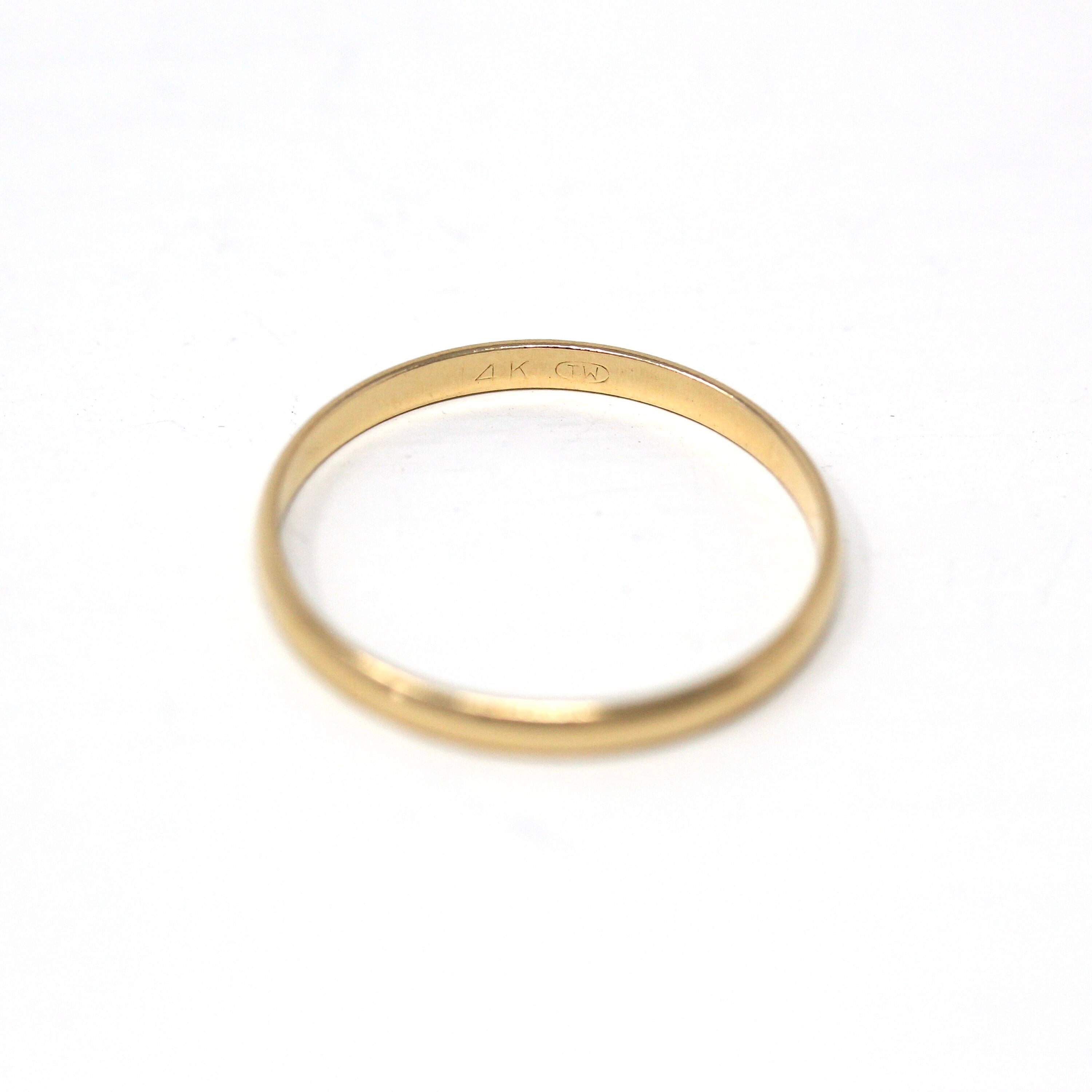 Sale - Modern Wedding Band - Estate Y2K 14k Yellow Gold Plain Unadorne ...